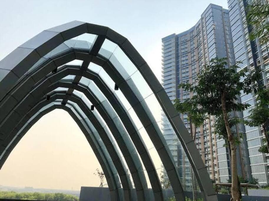 Luxury Sea View Free WIFI Nice and Cozy Gold Coast Apartment PIK Next to Oakwood Hotel by Blezz