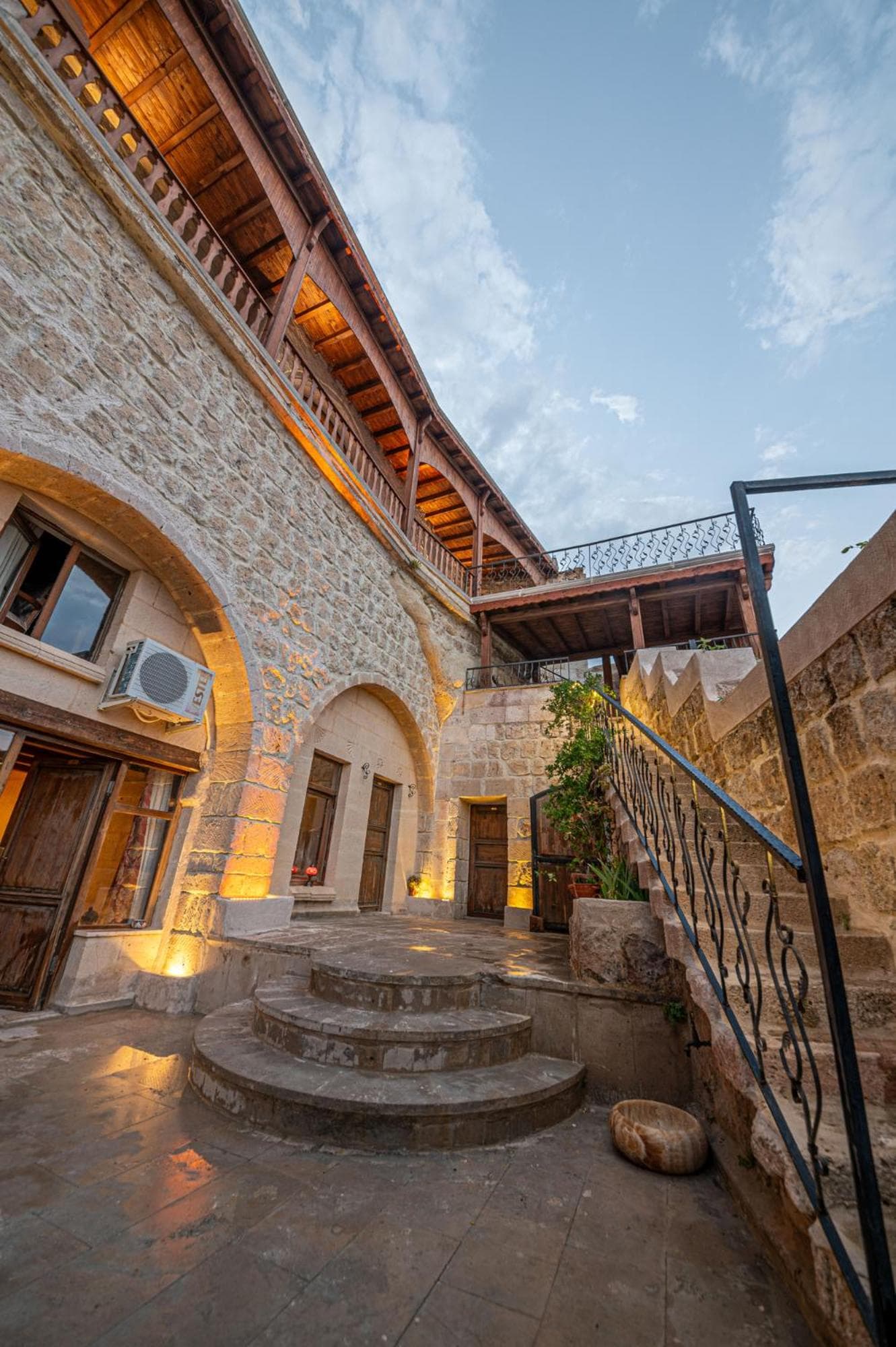 Gamirasu Village House