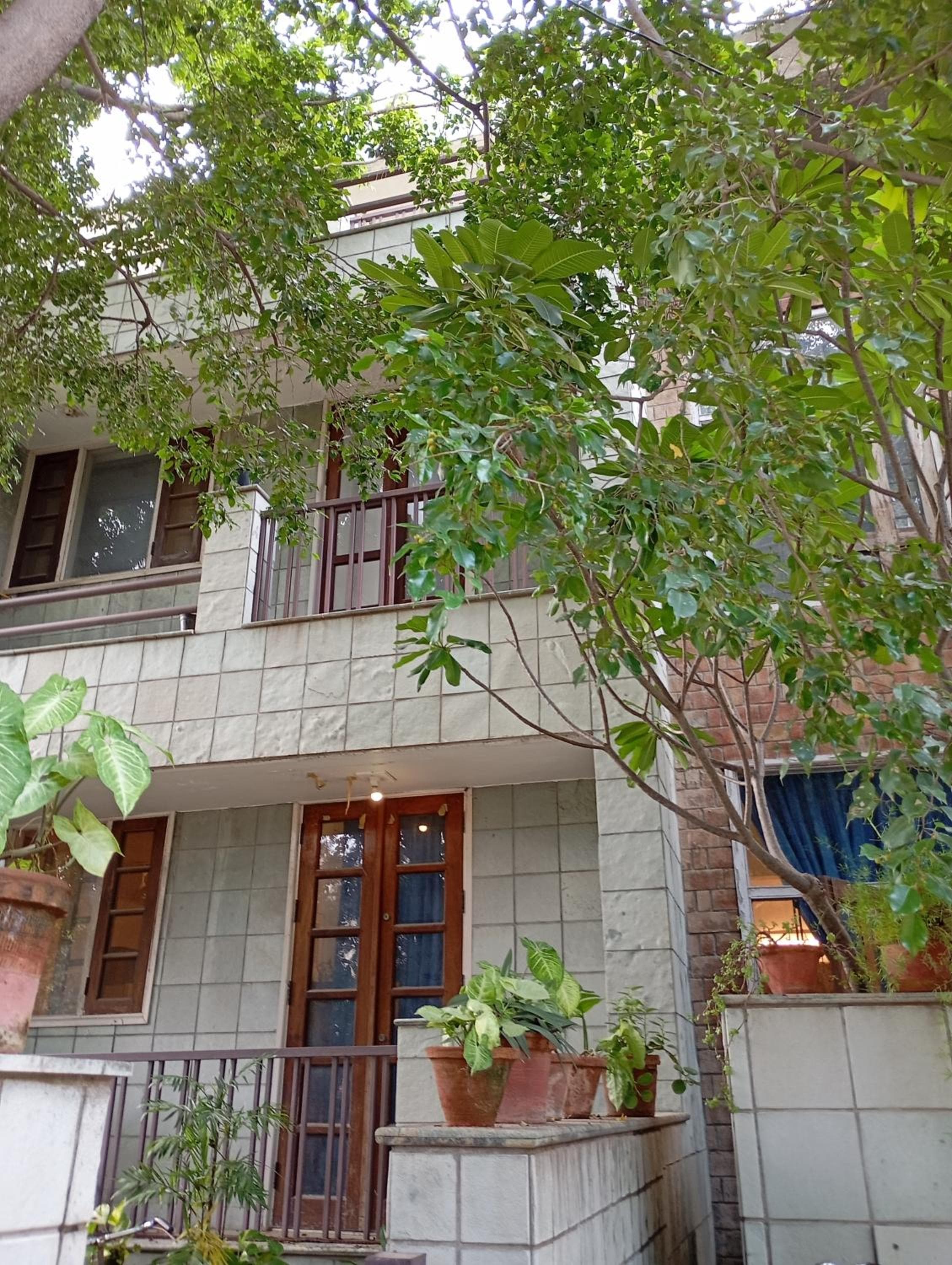 Opulent Antique 6BR Independent Villa in Gurugram