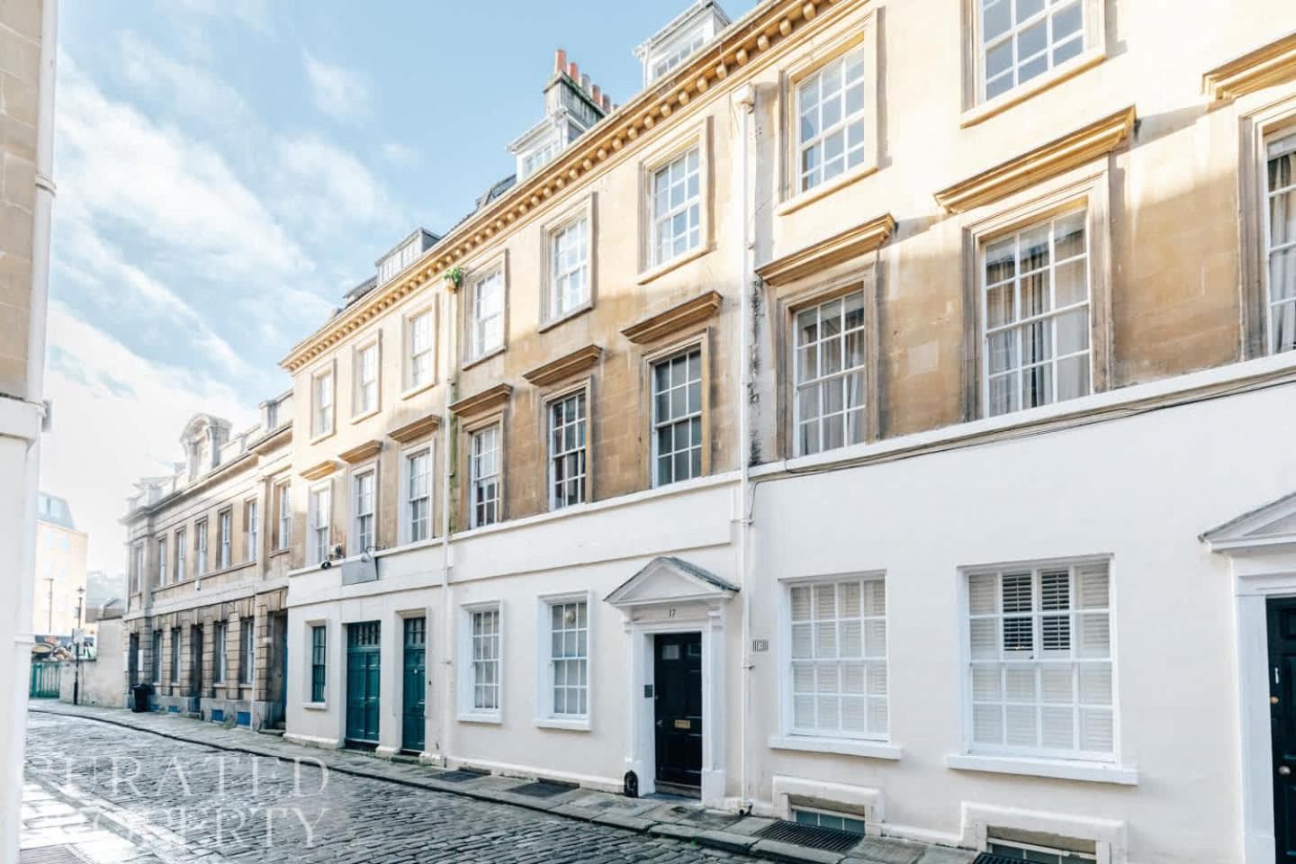 Stunning central Bath Apartment