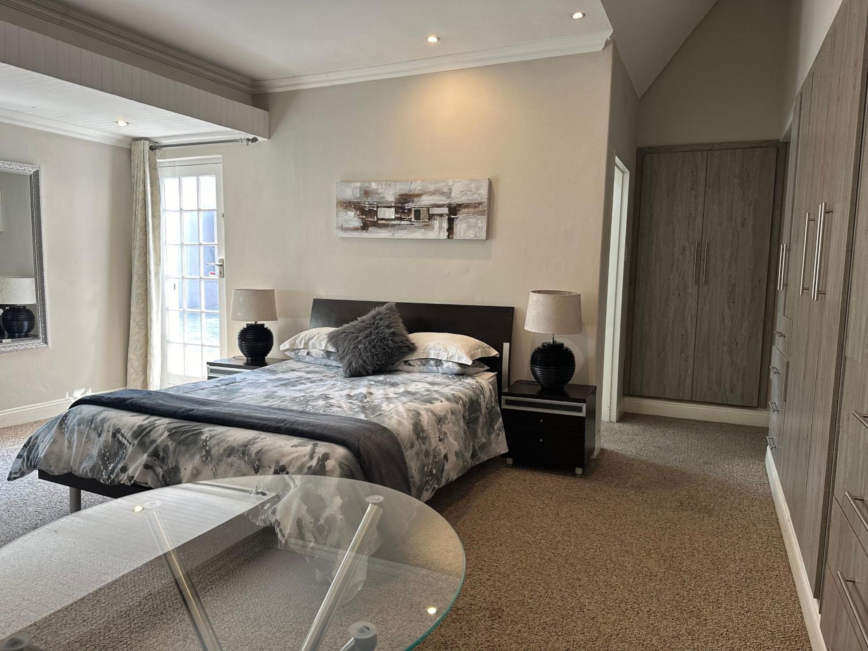 The Morningside residence - spacious deluxe room