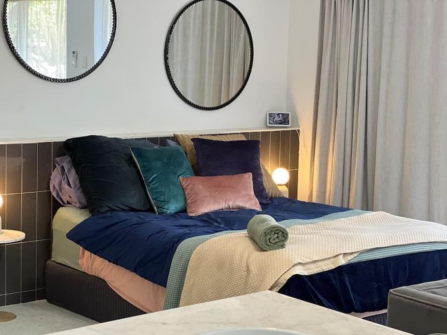 Mediterranean Studio & Garden View Private Pet Friendly
