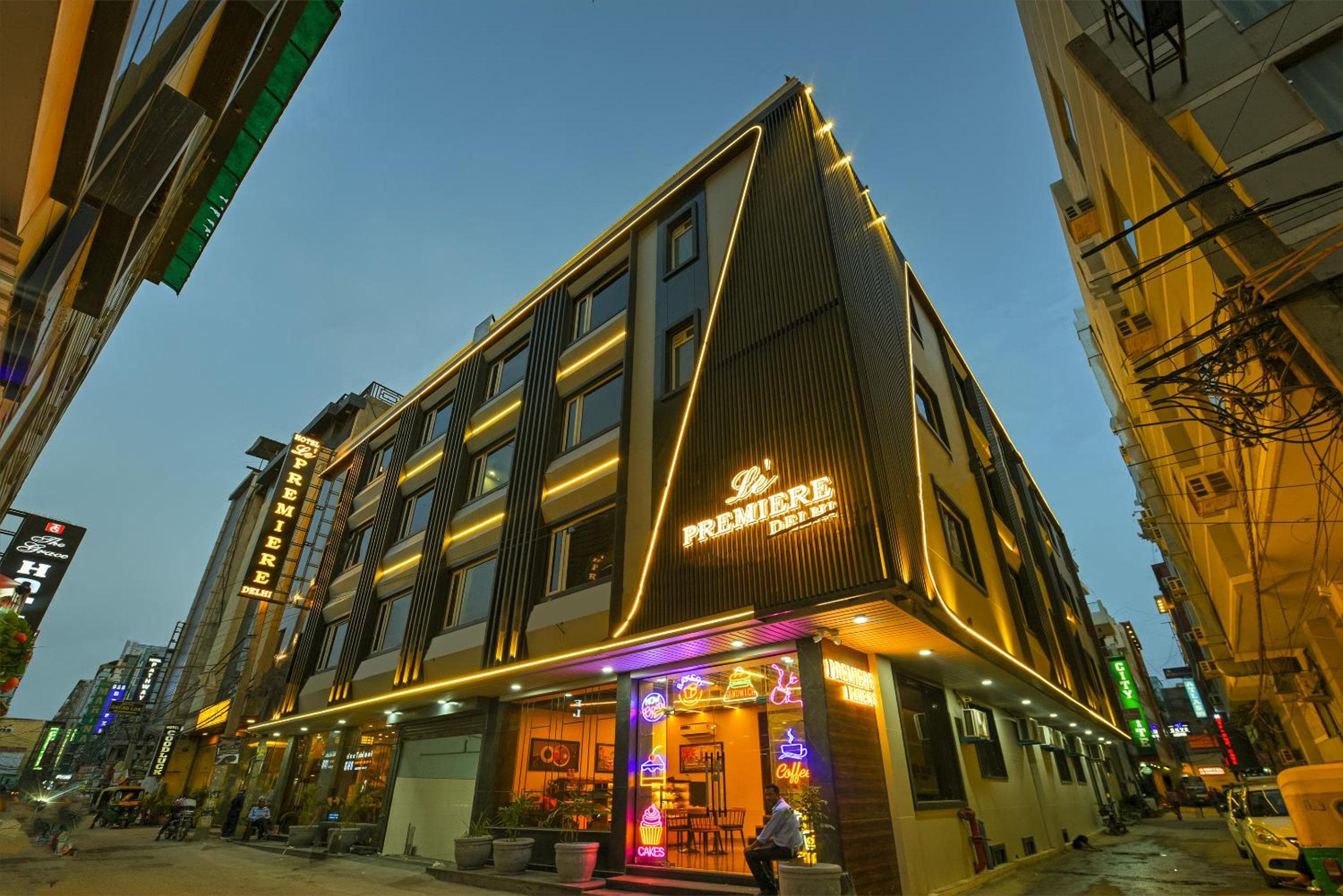 Hotel Eden Suites Delhi Airport