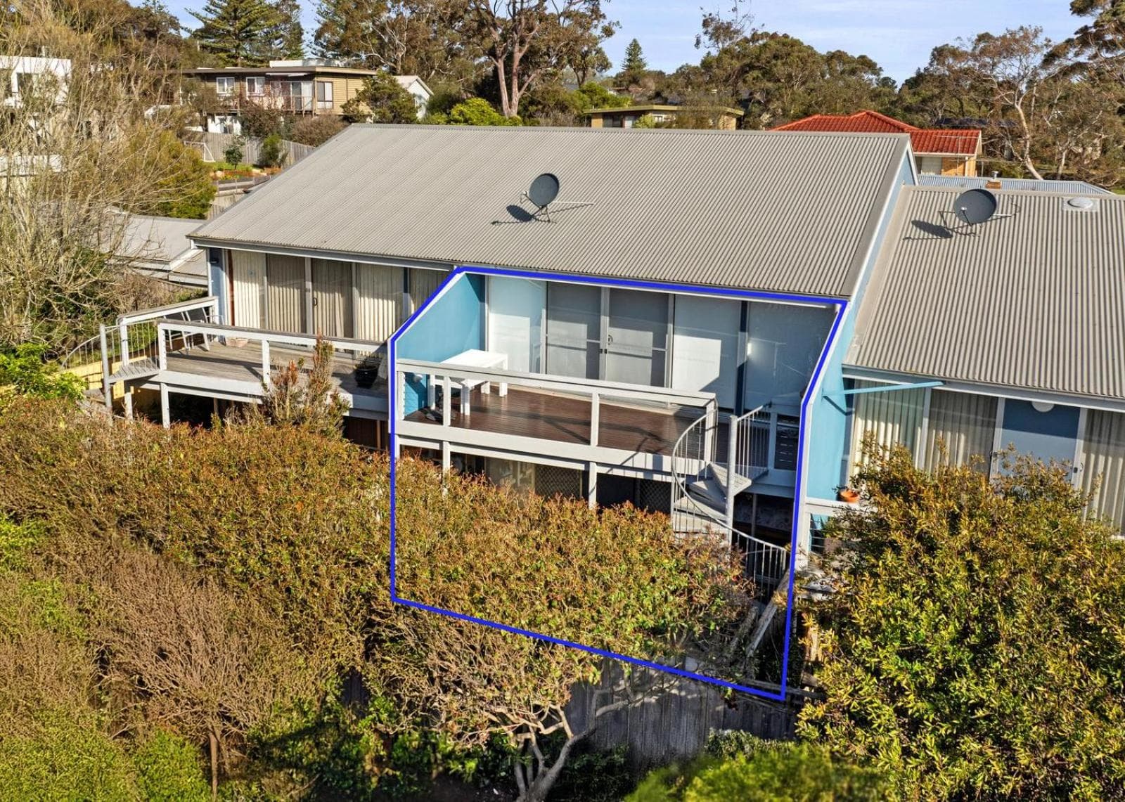 Osbourne walk to beach