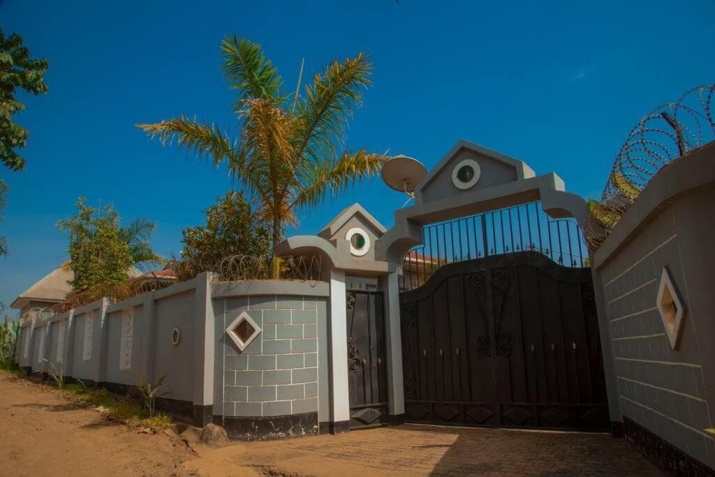 3 Bedroom Appartment with Beautiful view of Kilimanjaro Mountain