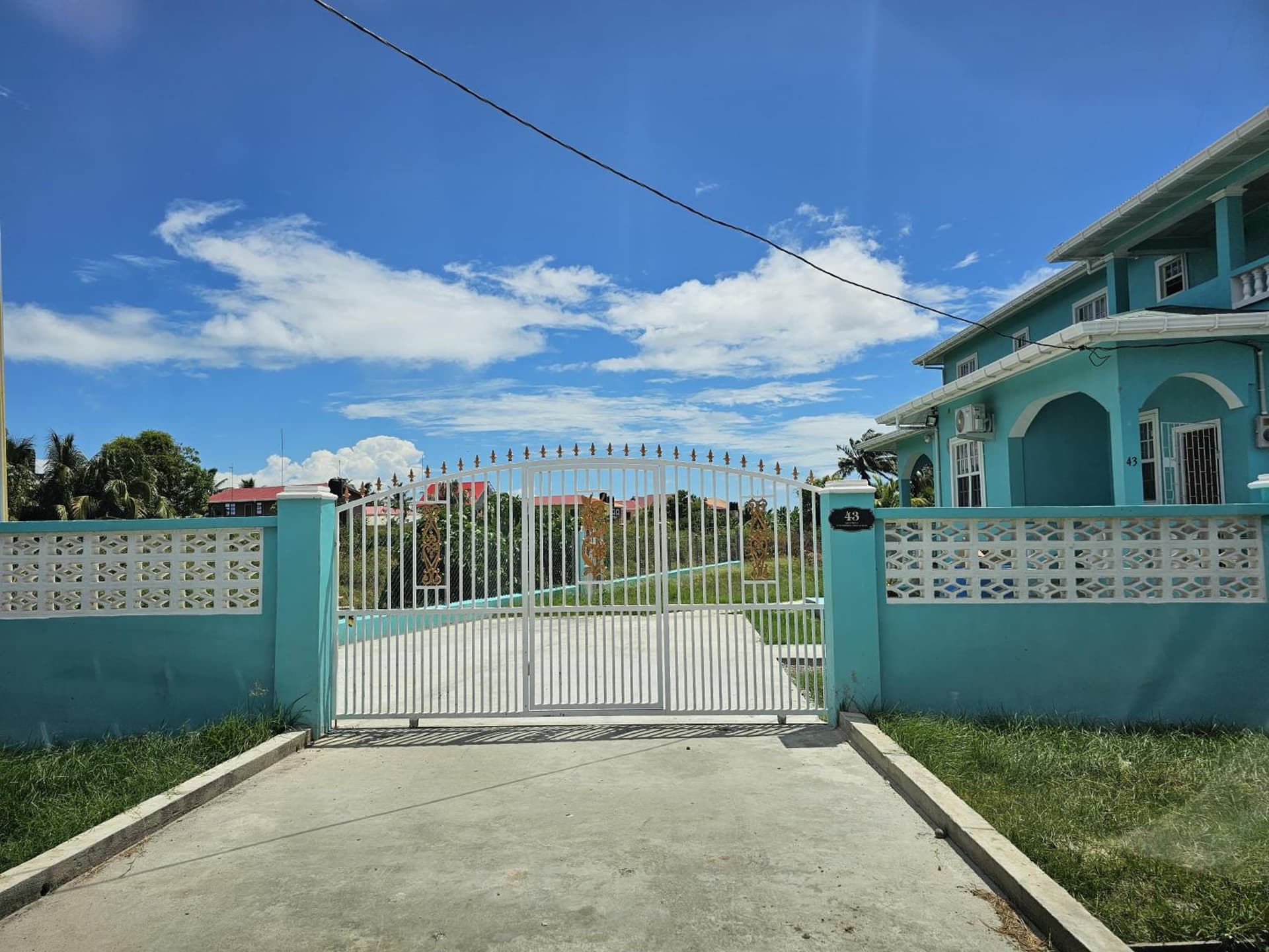 Serene Blue Villa Hide Away