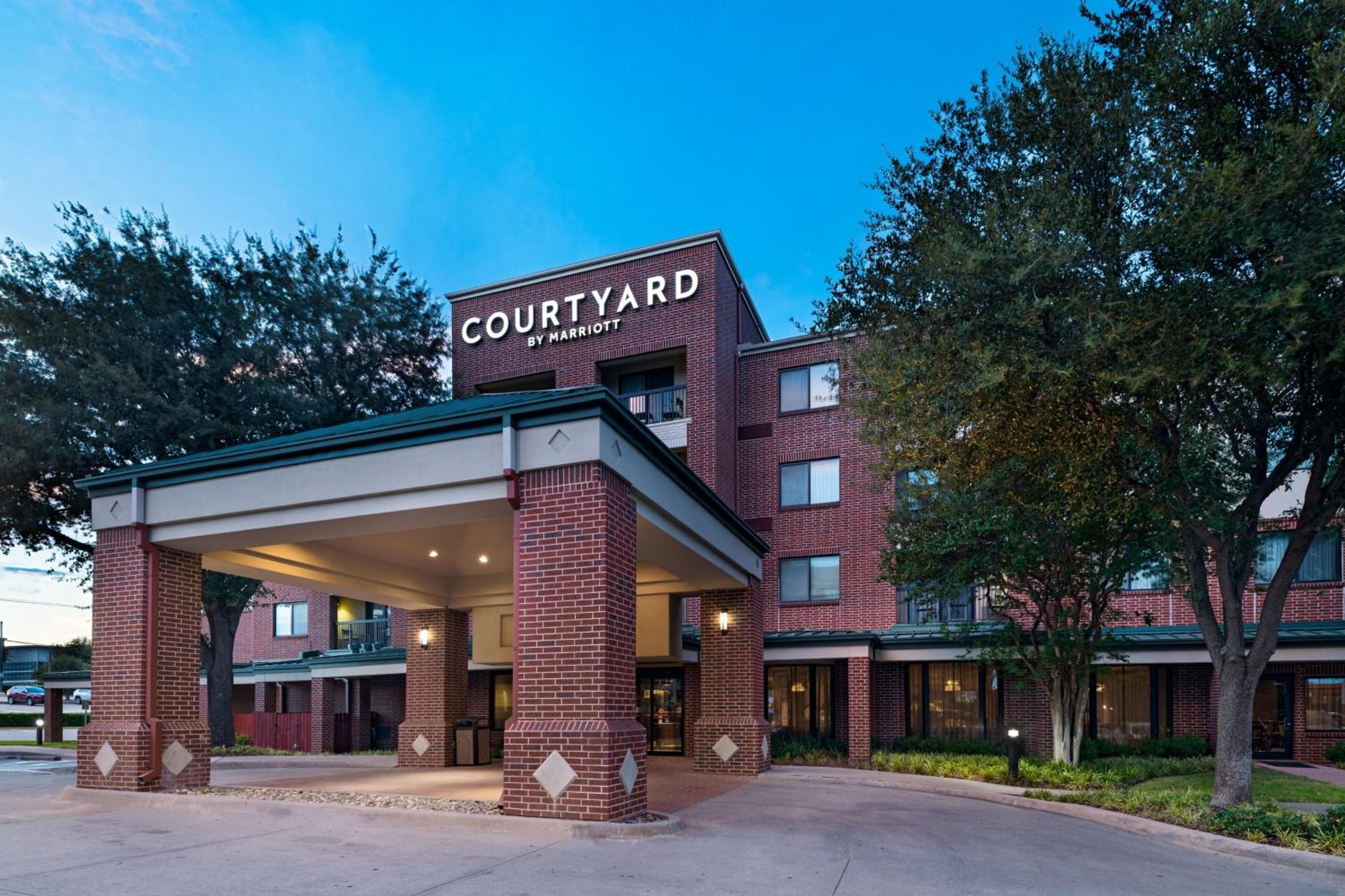 Courtyard Dallas DFW Airport South/Irving