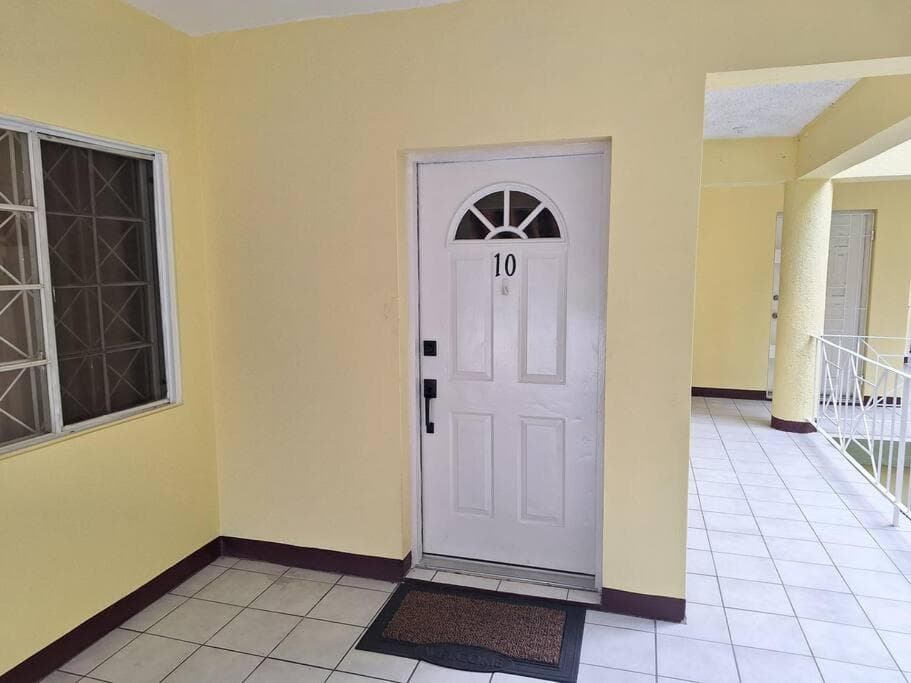 Chateau Central at Sunbury Apts