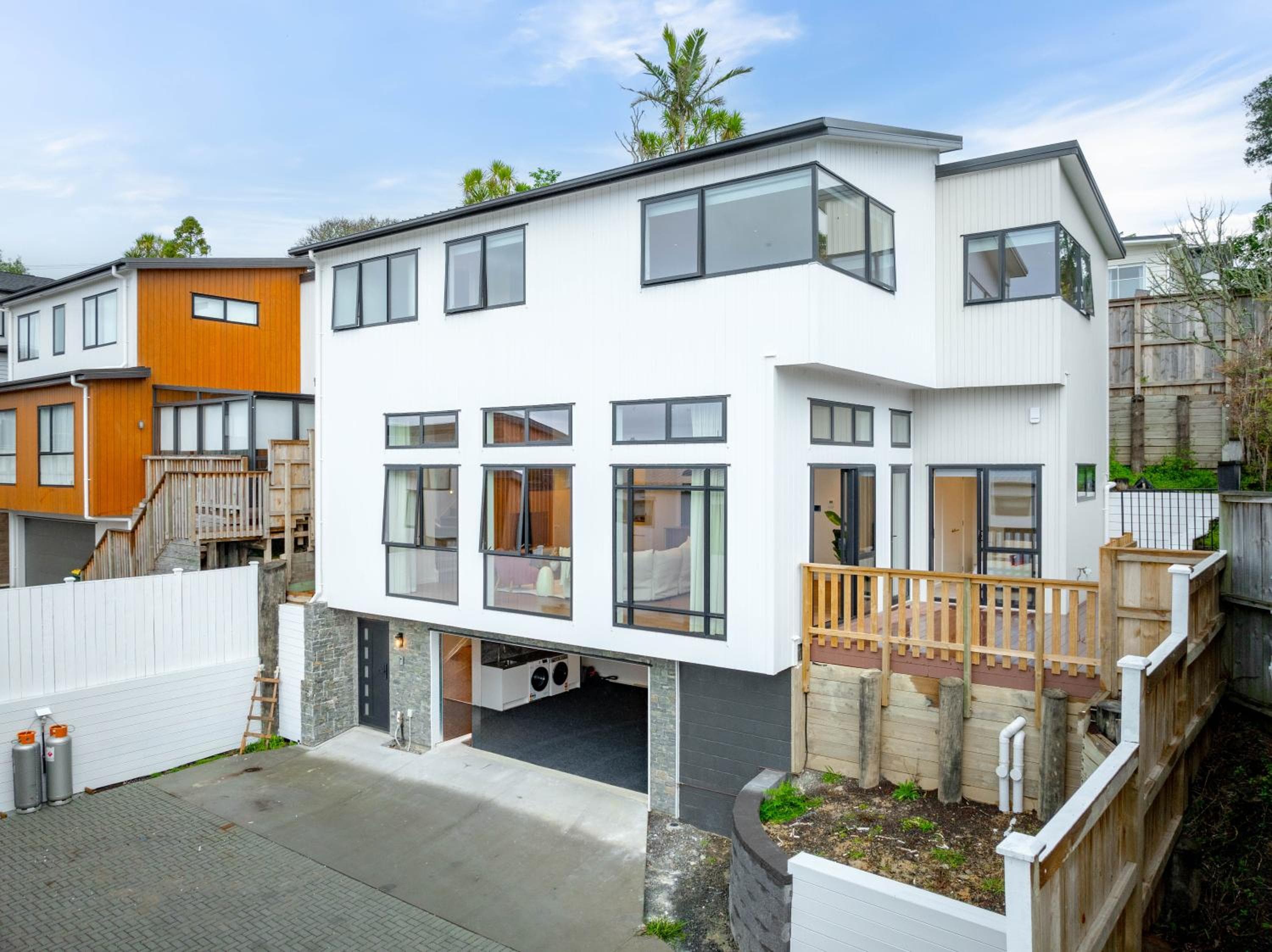 Early Bird deal Bayswater Lux Waterfront Home wBBQ