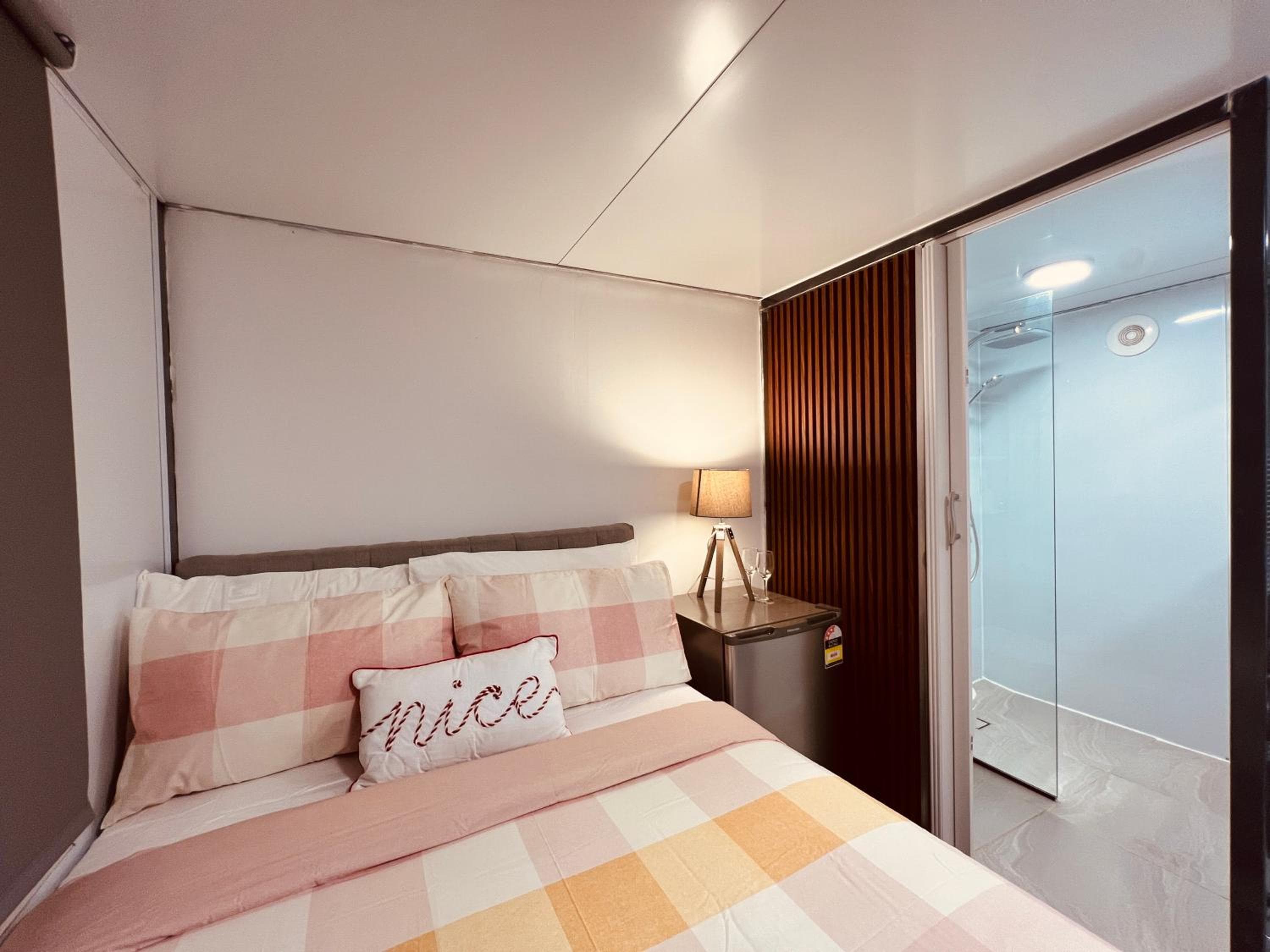 An Ensuite Comfort in Sydenham