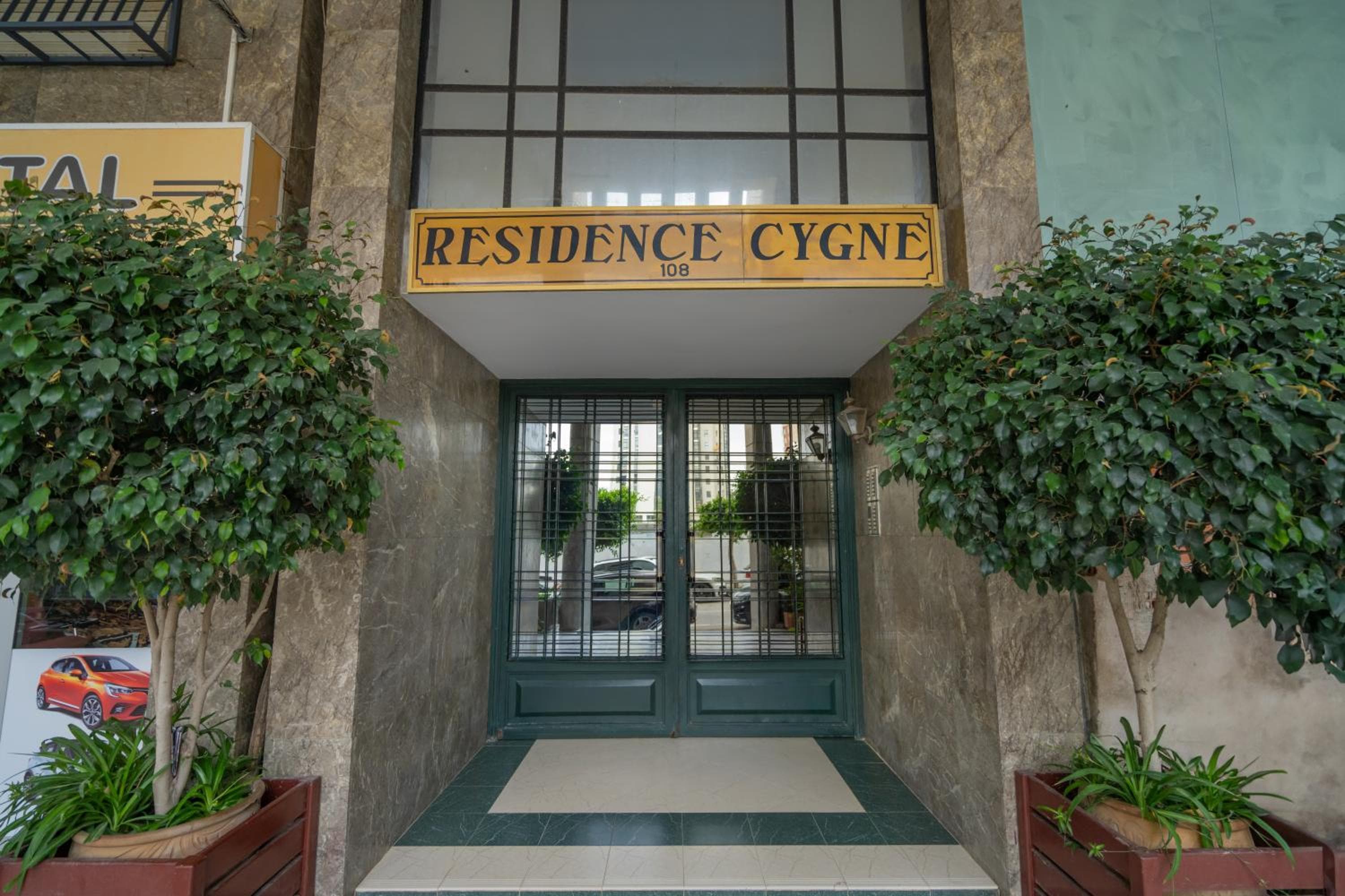 Moroccan Escape, Charm & Tradition, Heart of City, Corniche, Mall
