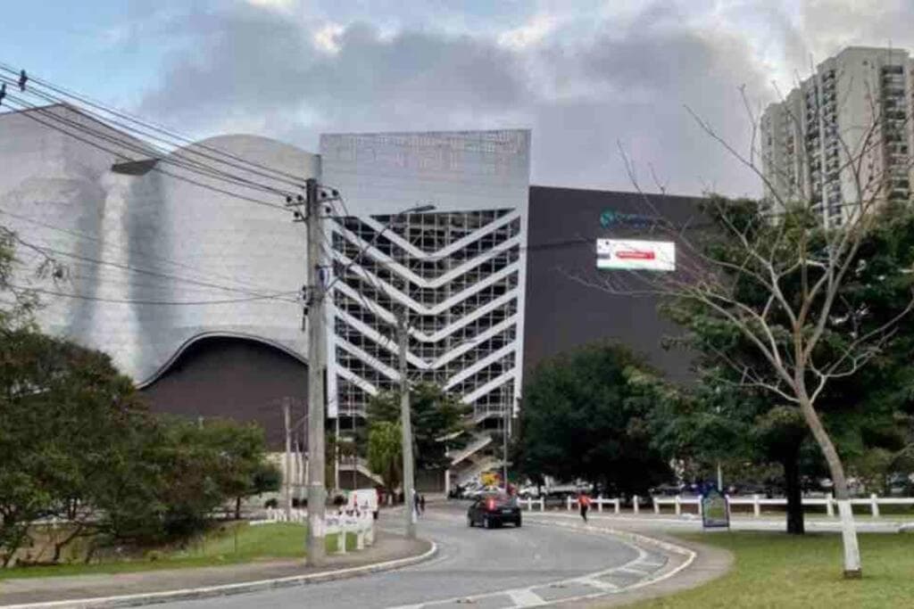 Apto novo e planejado em Condomínio Alto Padrão