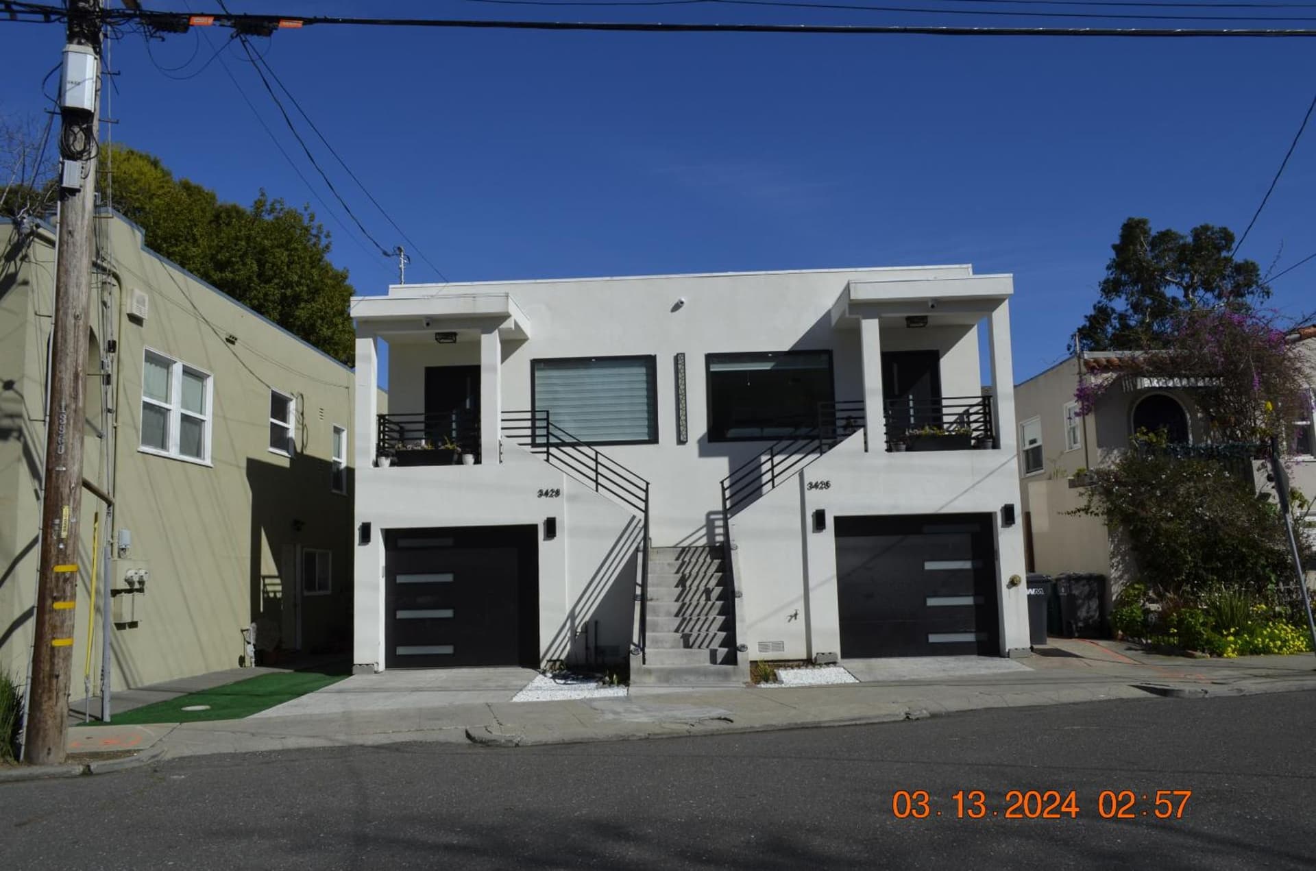 Dimond Abode Vacation Rental, Oakland California Dimond District