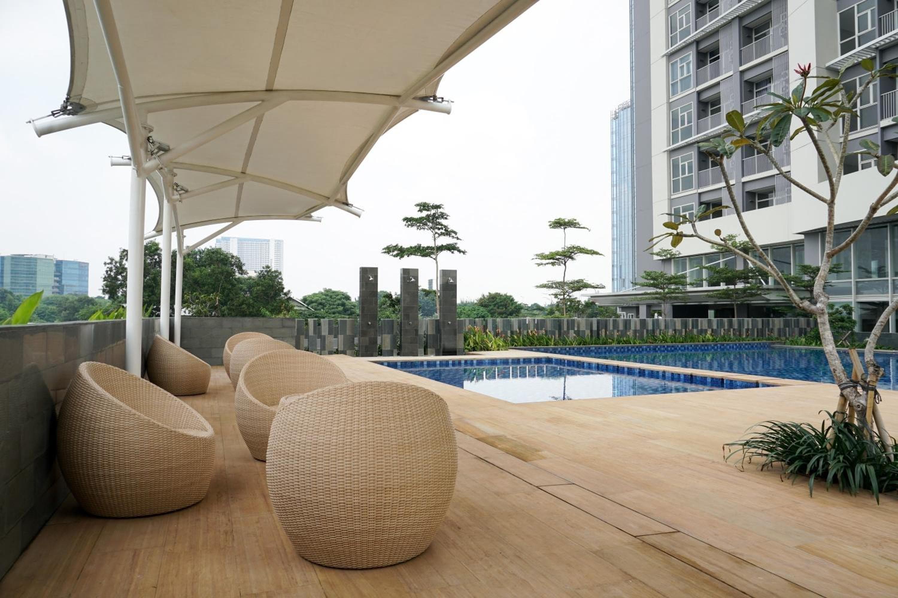 Chic and Cozy Studio Apartment at Ciputra International By Travelio