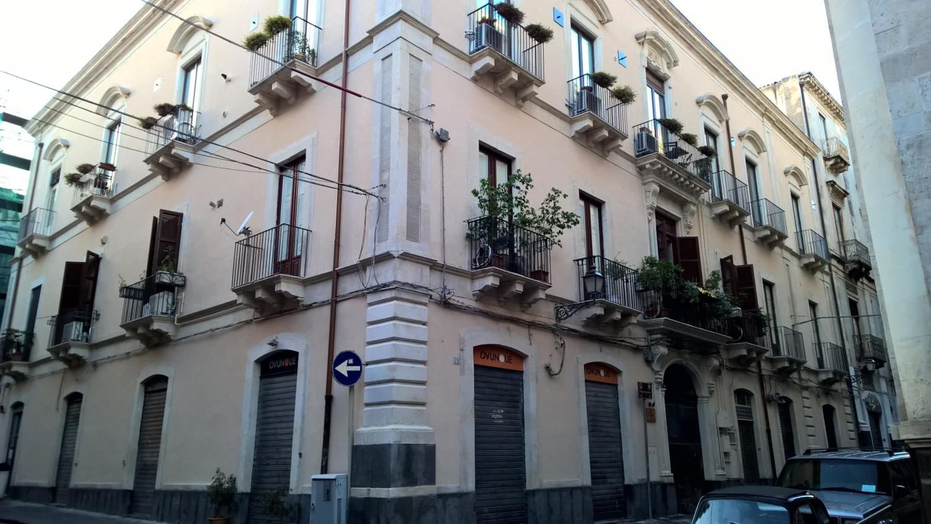 Amenano Apartments