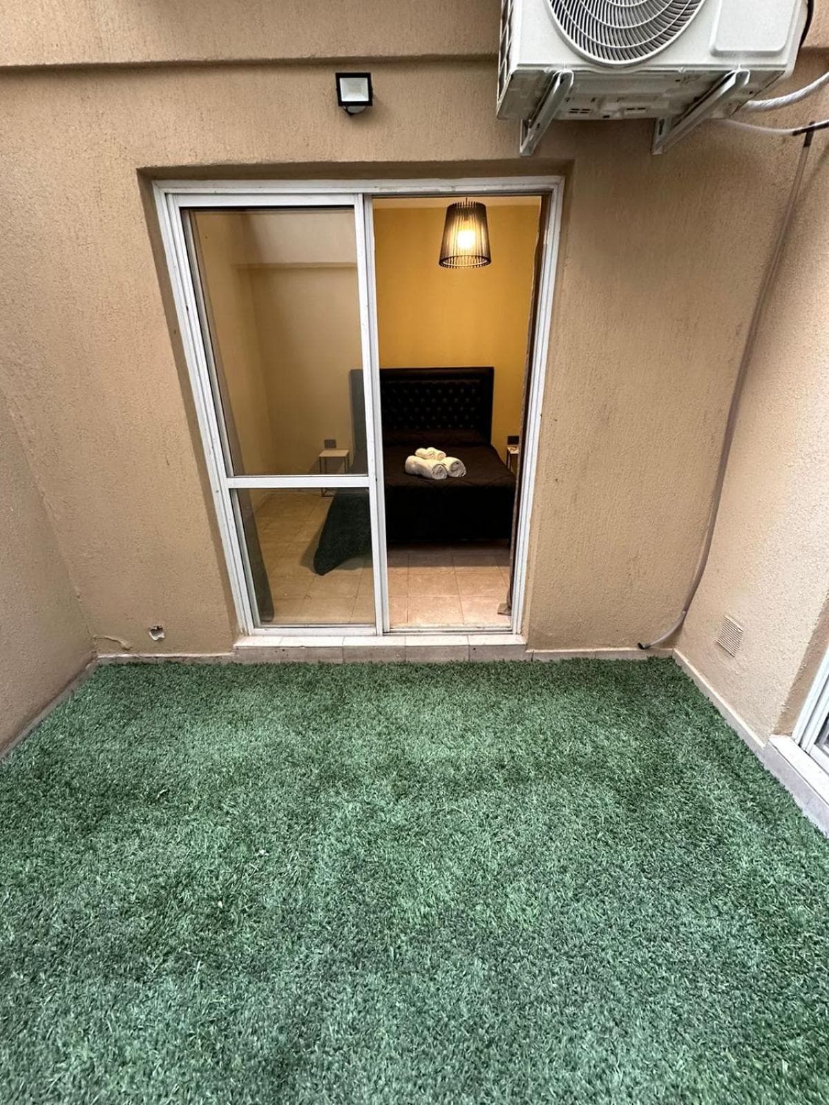 Apartamento Céntrico para 4 personas con Patio