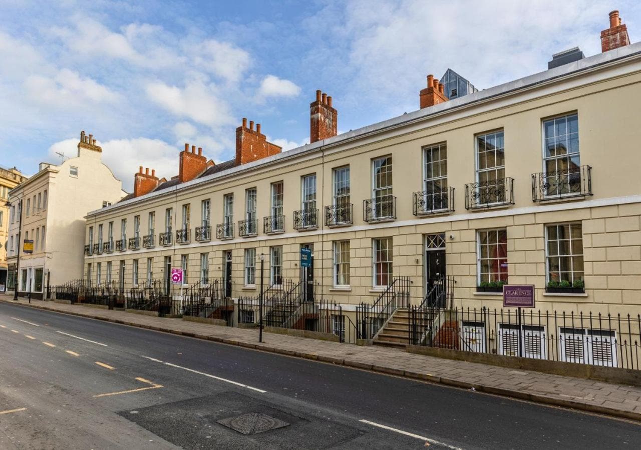 Stunning 2 Bed in the Centre of Cheltenham!