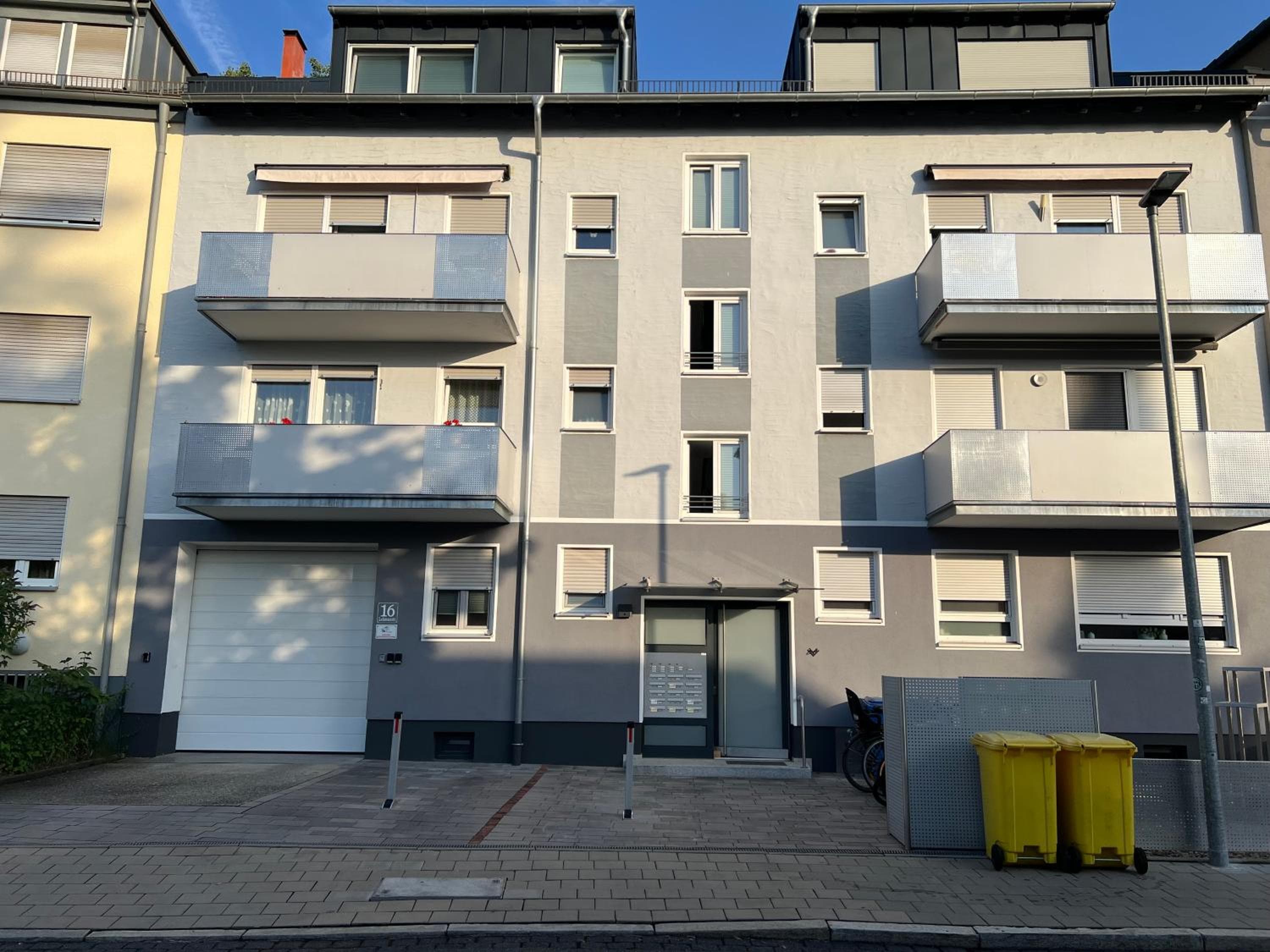 Große gemütliche Ferienwohnung mit Klimaanlage, Parkplatz inklusive TOP !