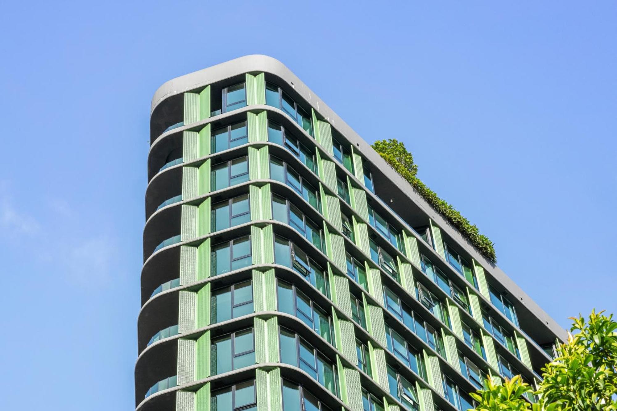 Kangaroo Point Apartment by Urban Rest