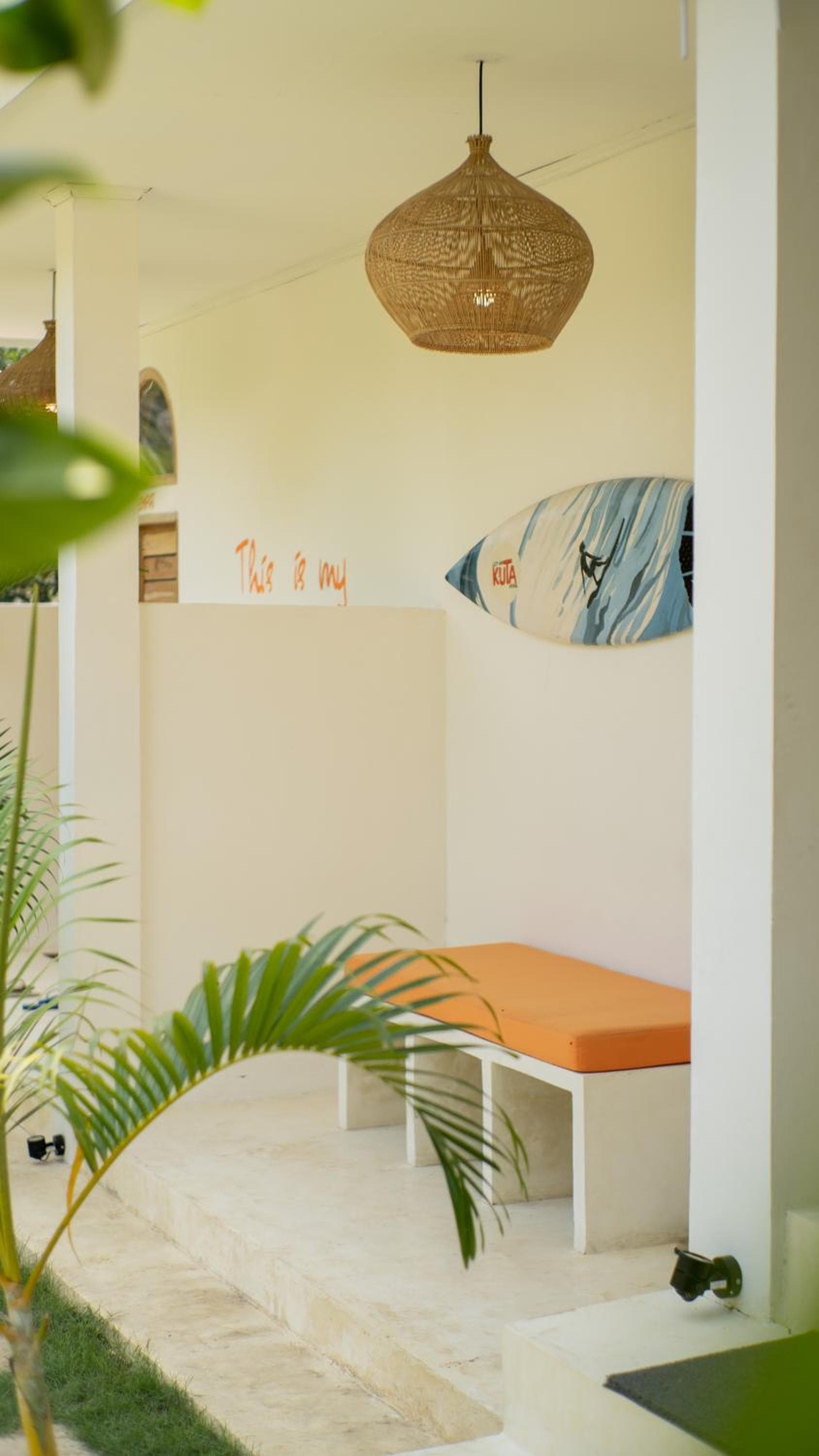 Lost Inn Kuta Capsule Hostel