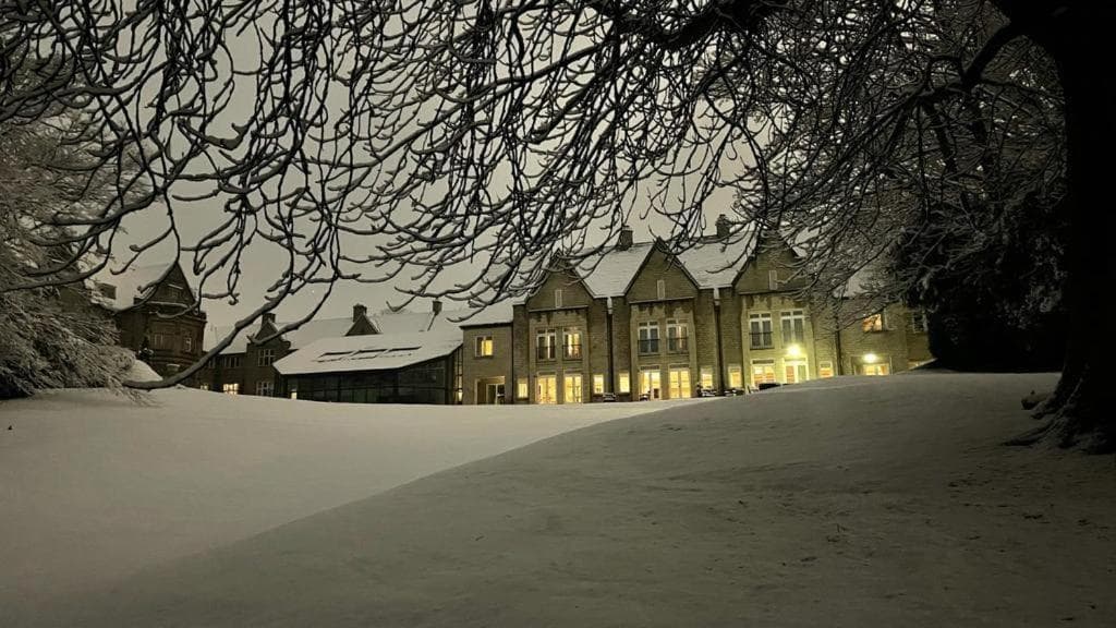 Mercure Sheffield Kenwood Hall & Spa 2