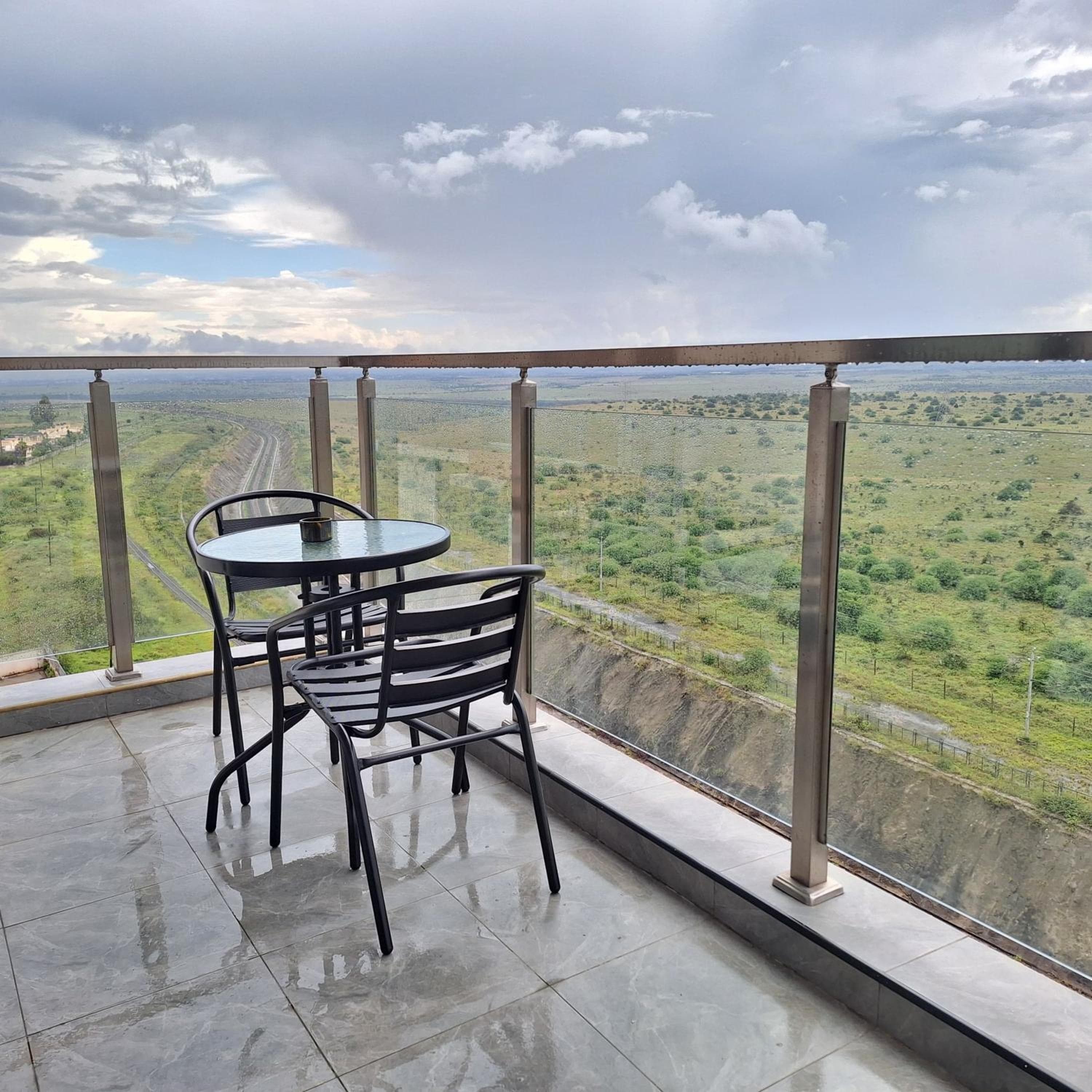 AppleTree 2-Bedroom - Scenic View of Nairobi National Park-Syokimau