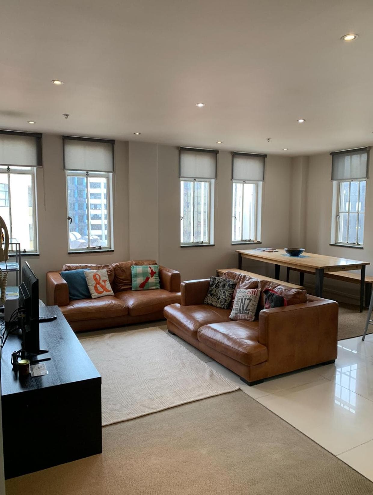Outstanding Central Lambton Quay Apartment 3