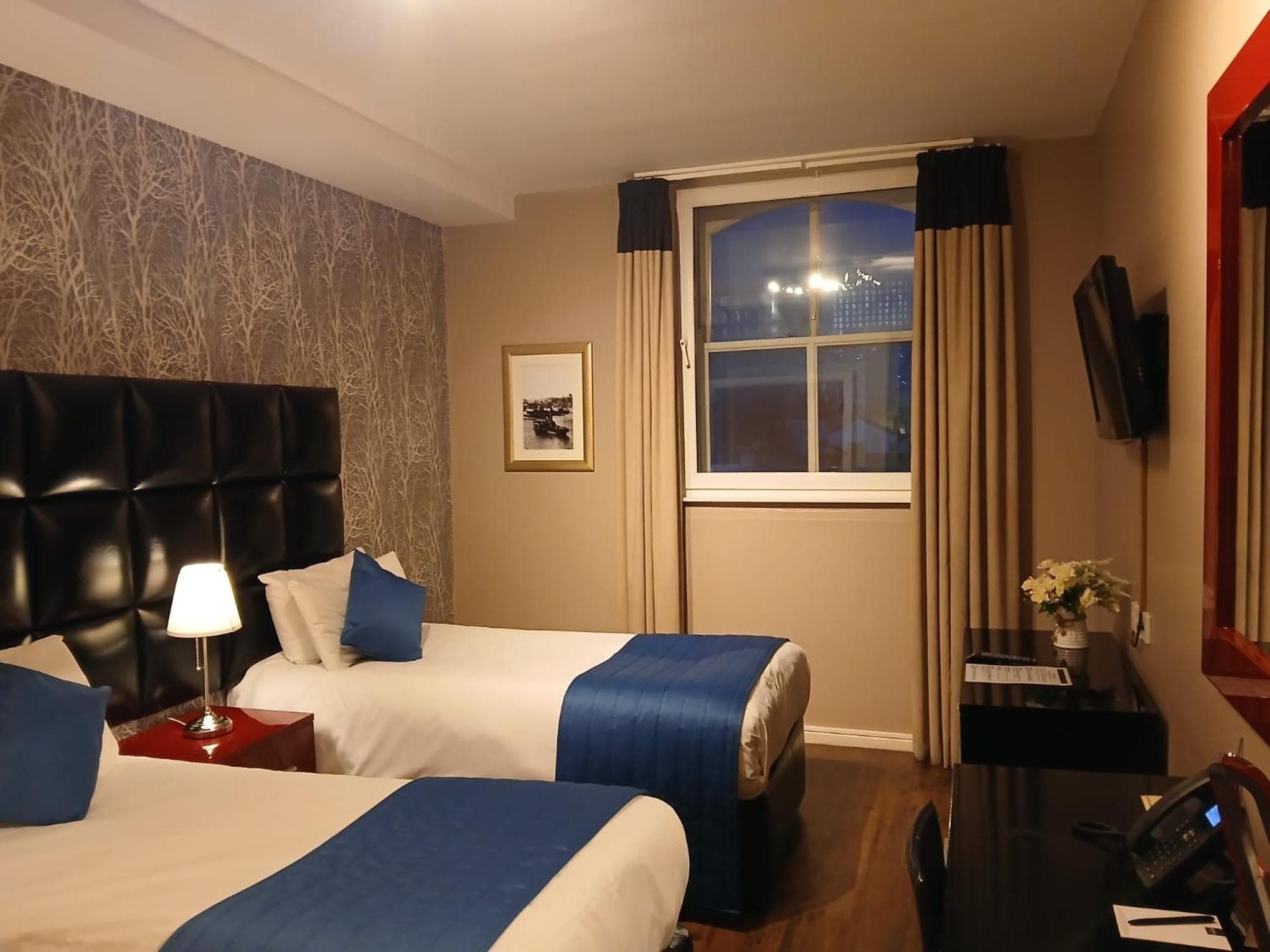 Royal Hotel Cardiff by Belvilla 4