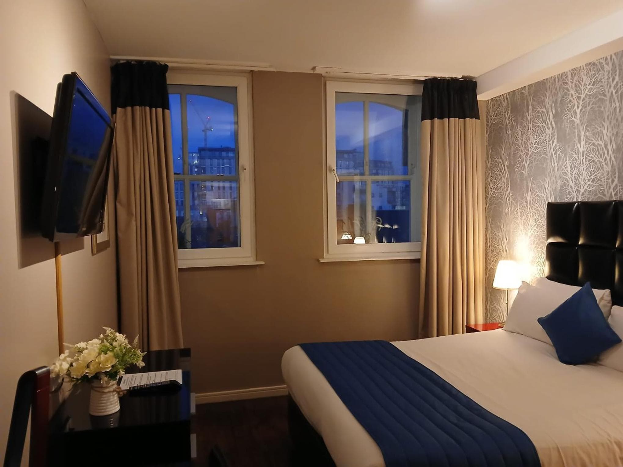Royal Hotel Cardiff by Belvilla 2
