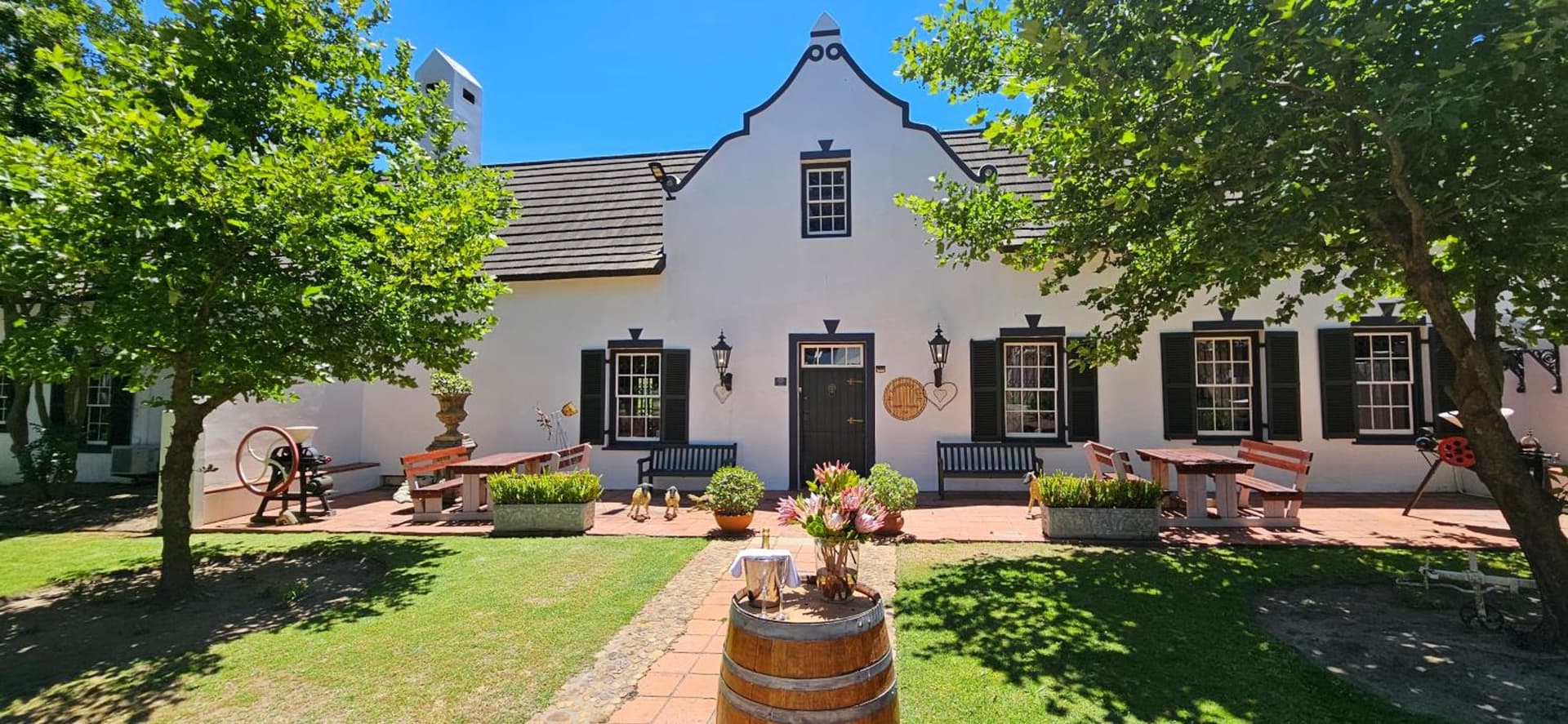 De Leeuwenhof Estate