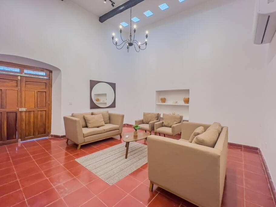 4 Br semi luxury house in downtown with pool - Casa San Juan