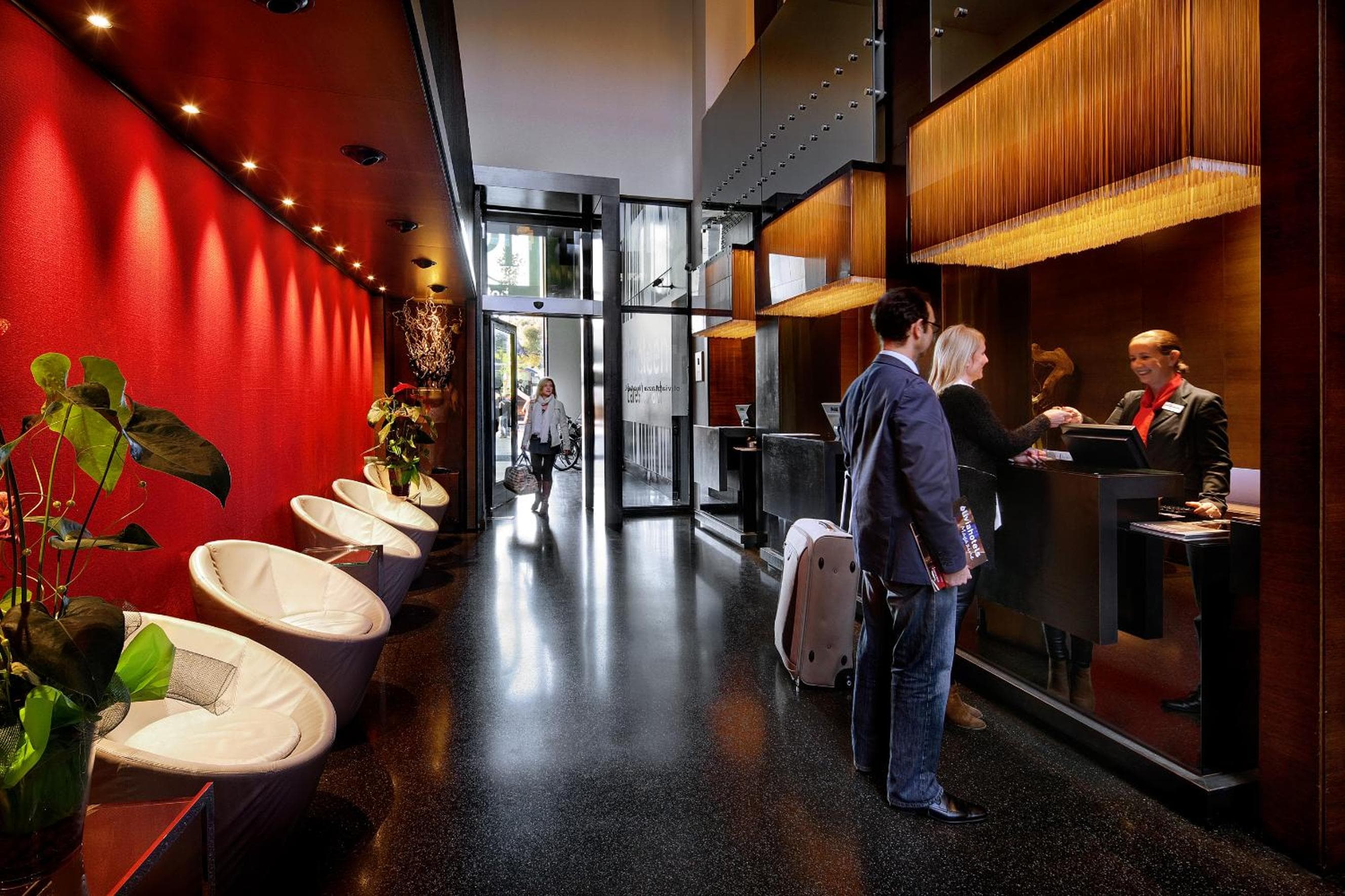 Olivia Plaza Hotel 4
