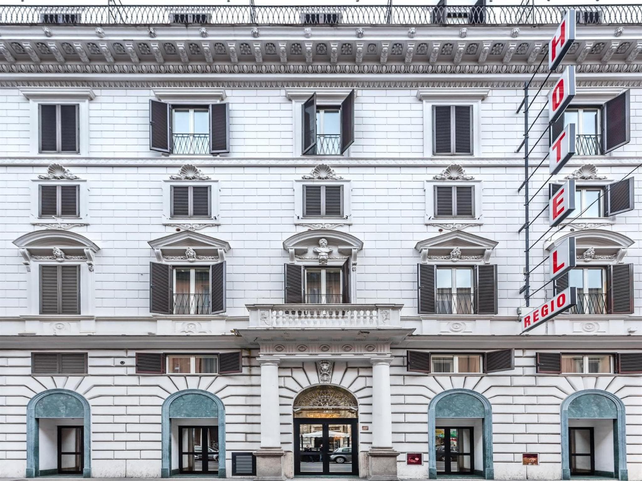 Raeli Hotel Regio