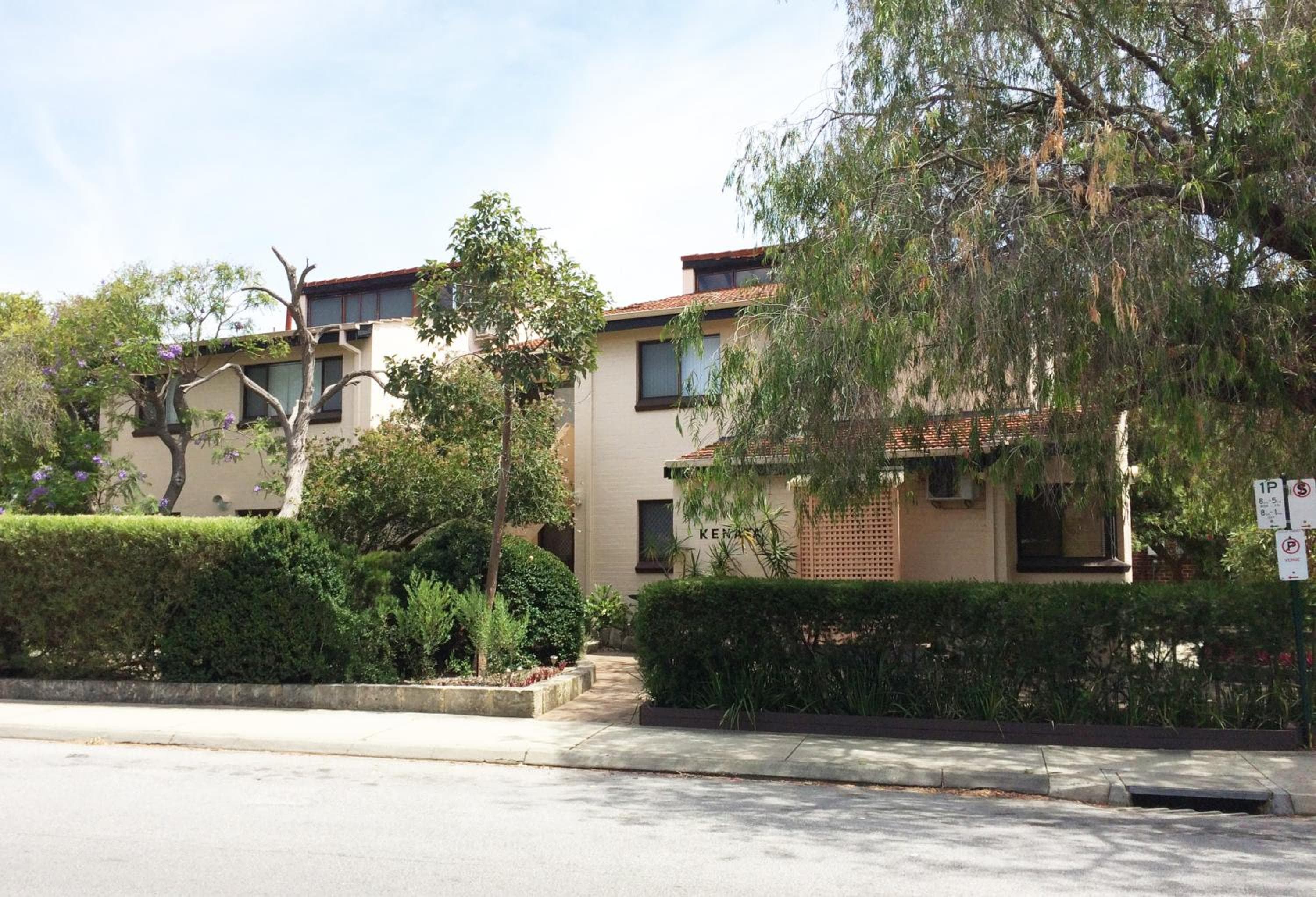 Kenata-Fairway Apartment Hotel