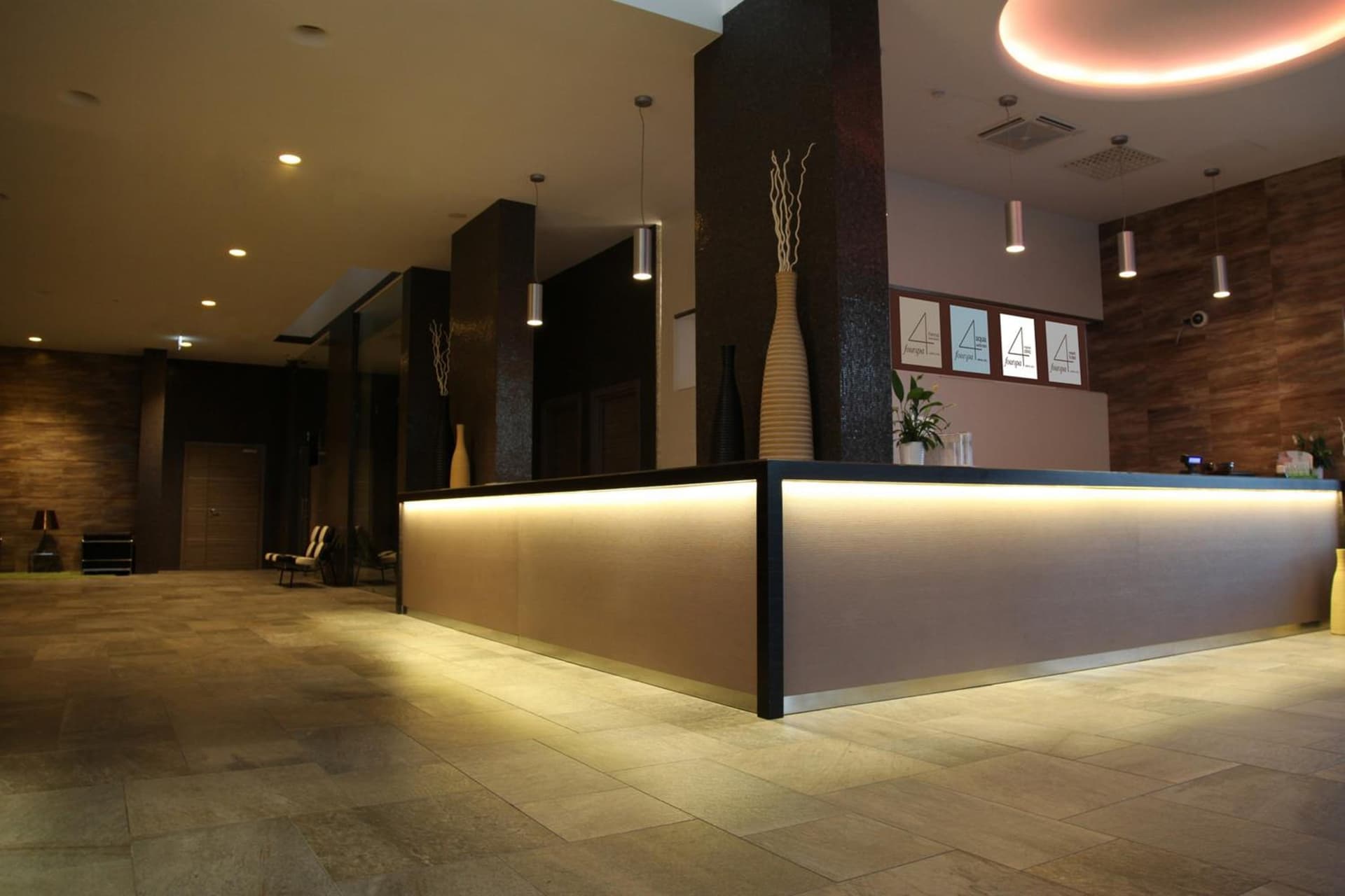 4 SPA Hotel