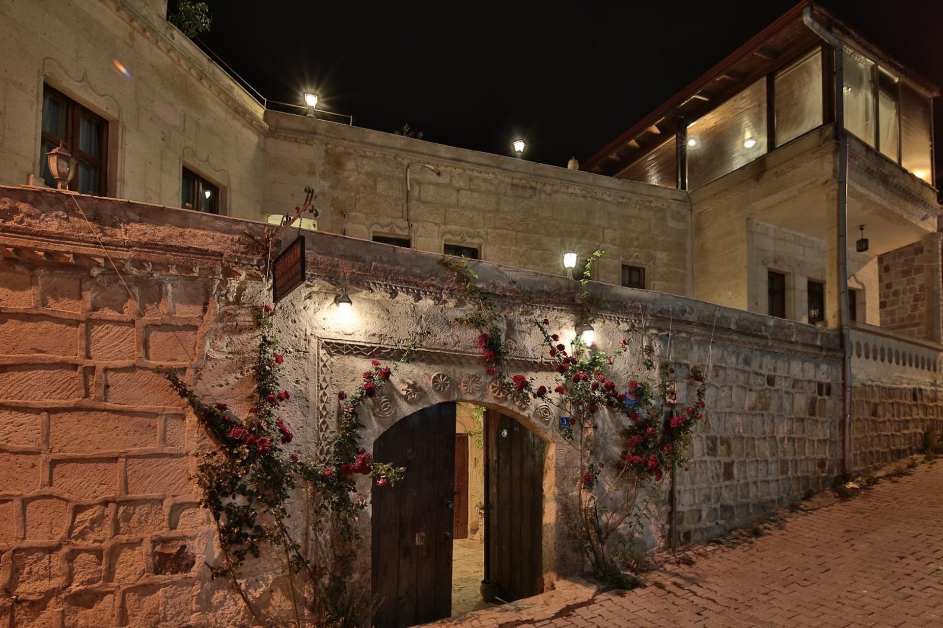 Center Cave House