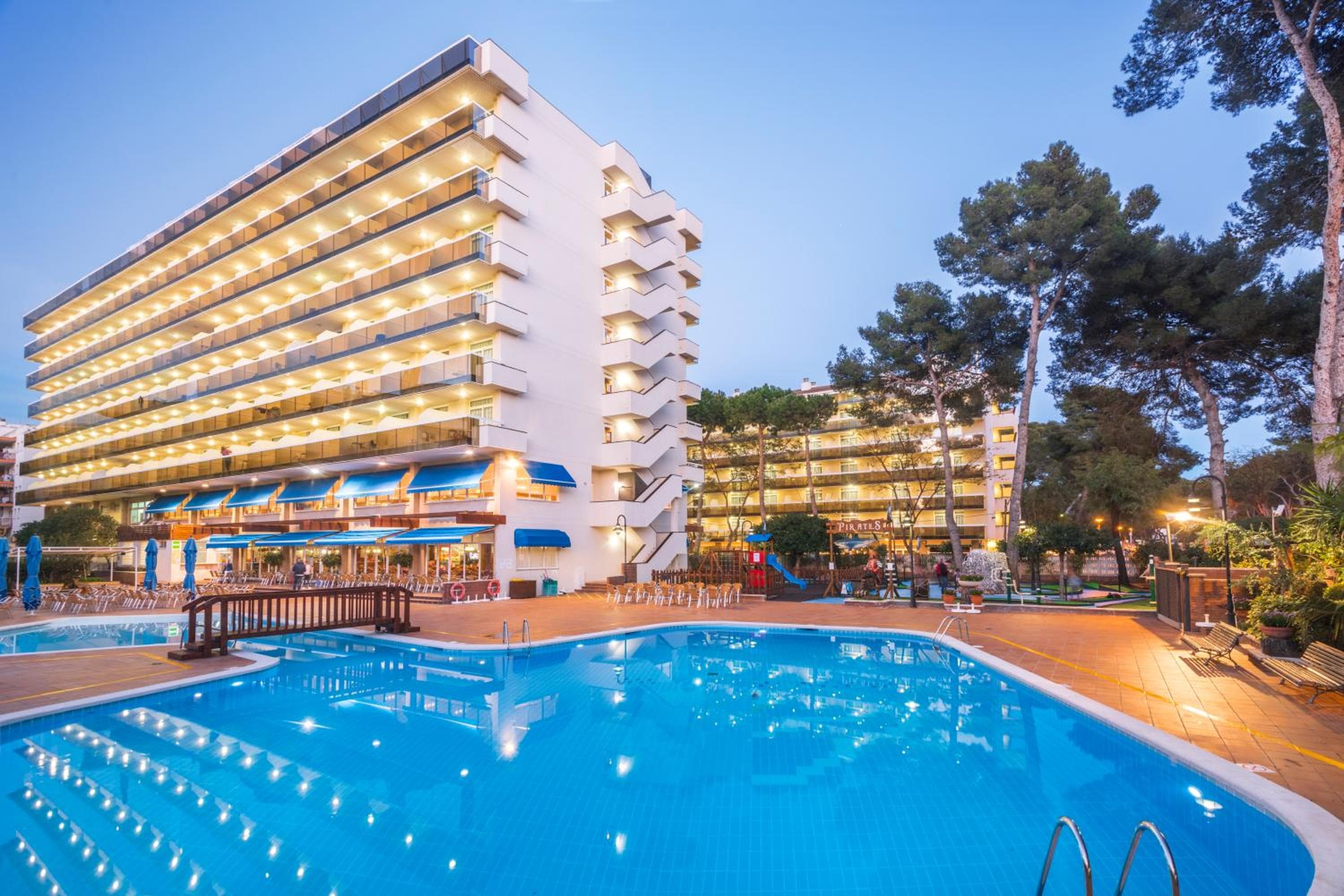 Ponient Hotel-Aparthotel Marinada by PortAventura World - Available rates with tickets included