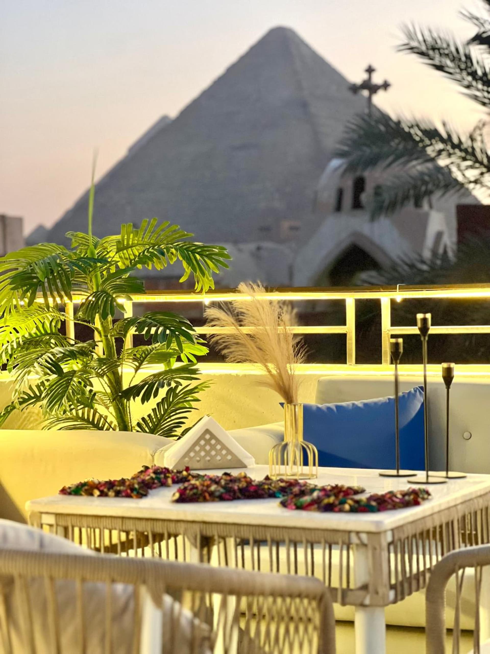 Villa Golden Sunset Pyramids
