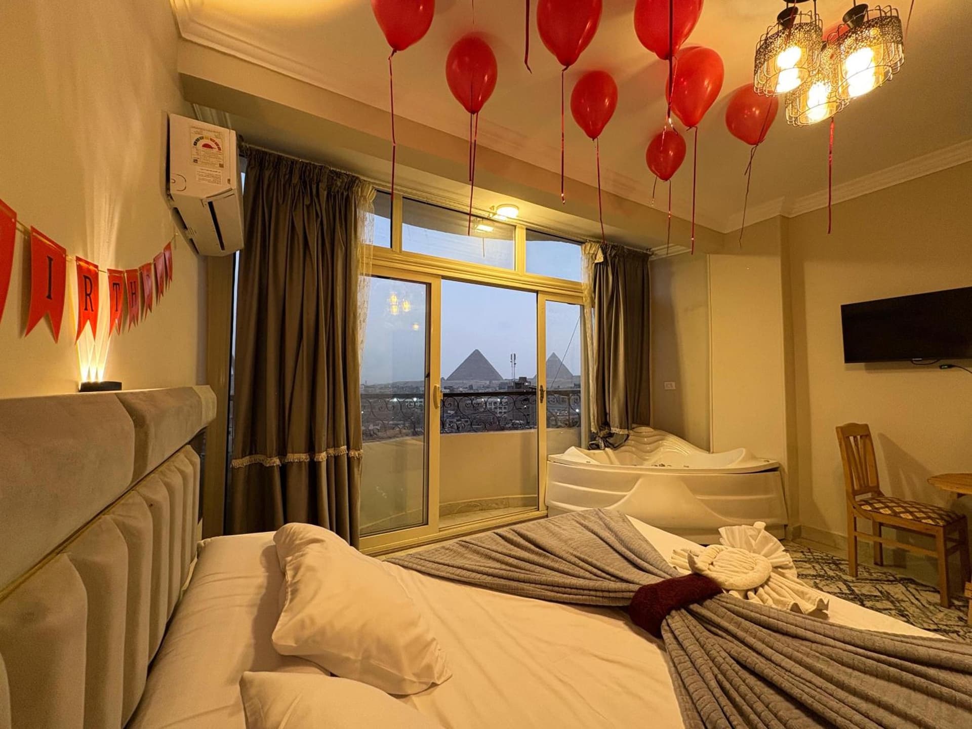 Rafifi pyramids inn view