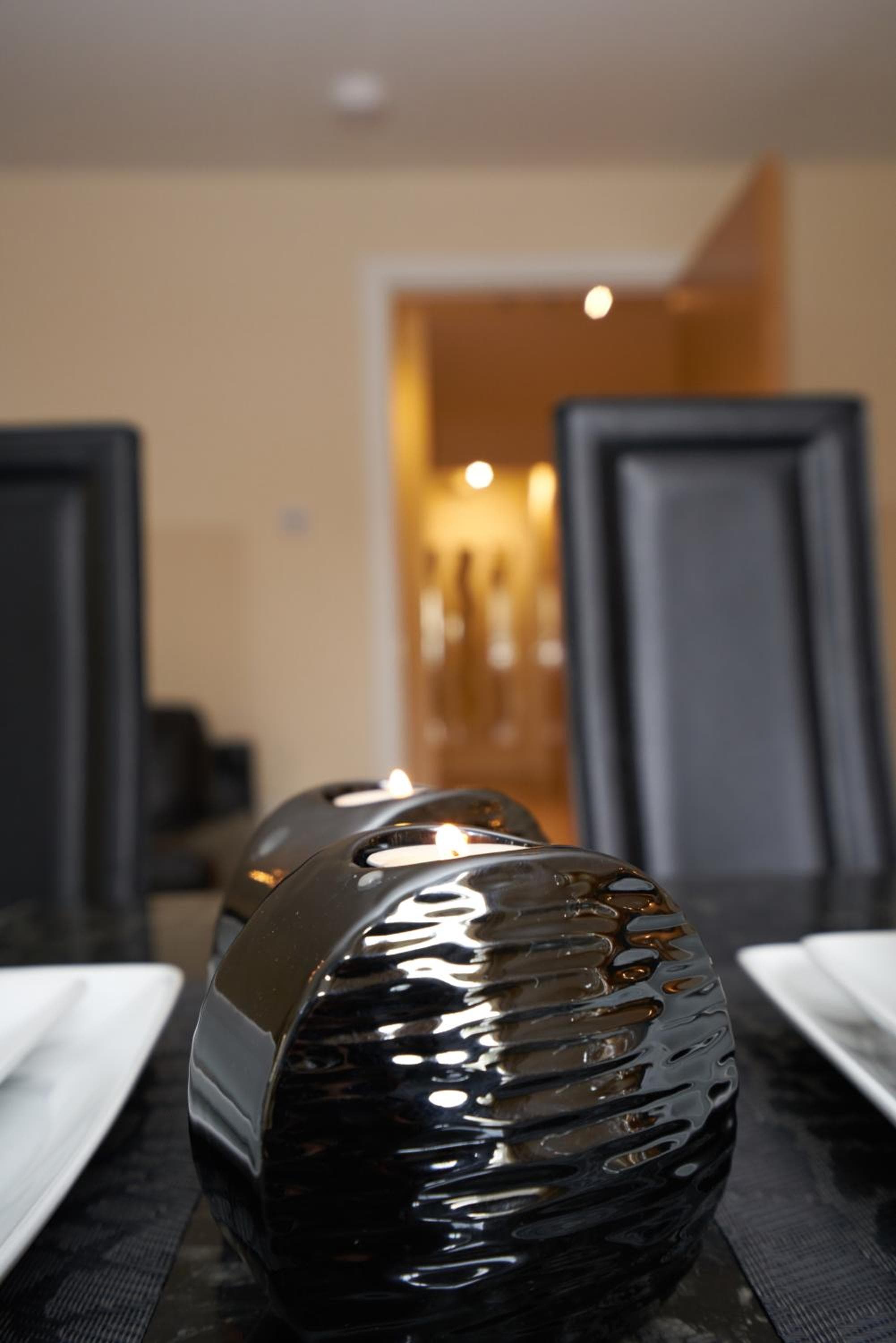 Edinburgh Pearl Apartments - Haymarket Residence