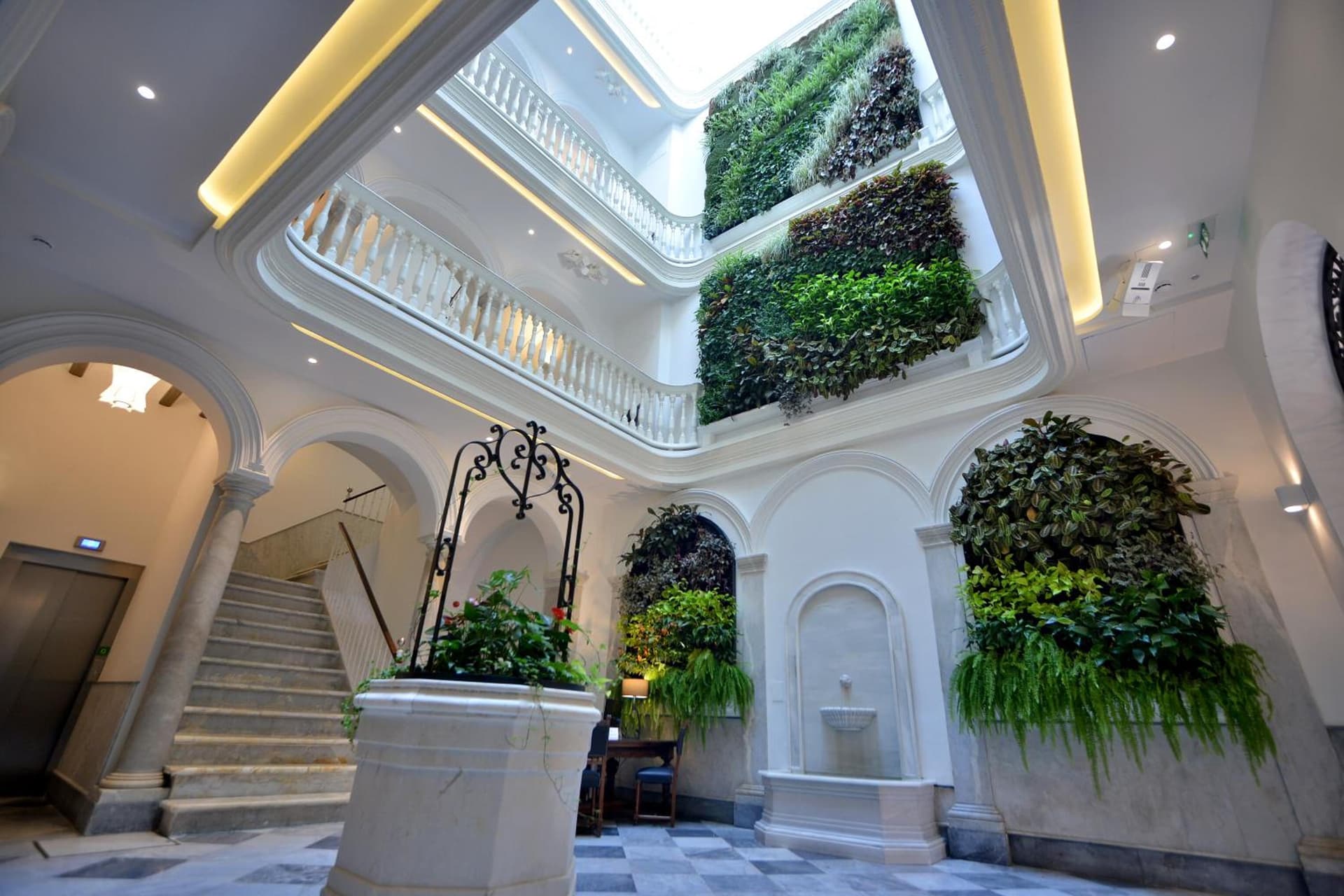 El Armador Casa Palacio by Luxury Suites Cadiz