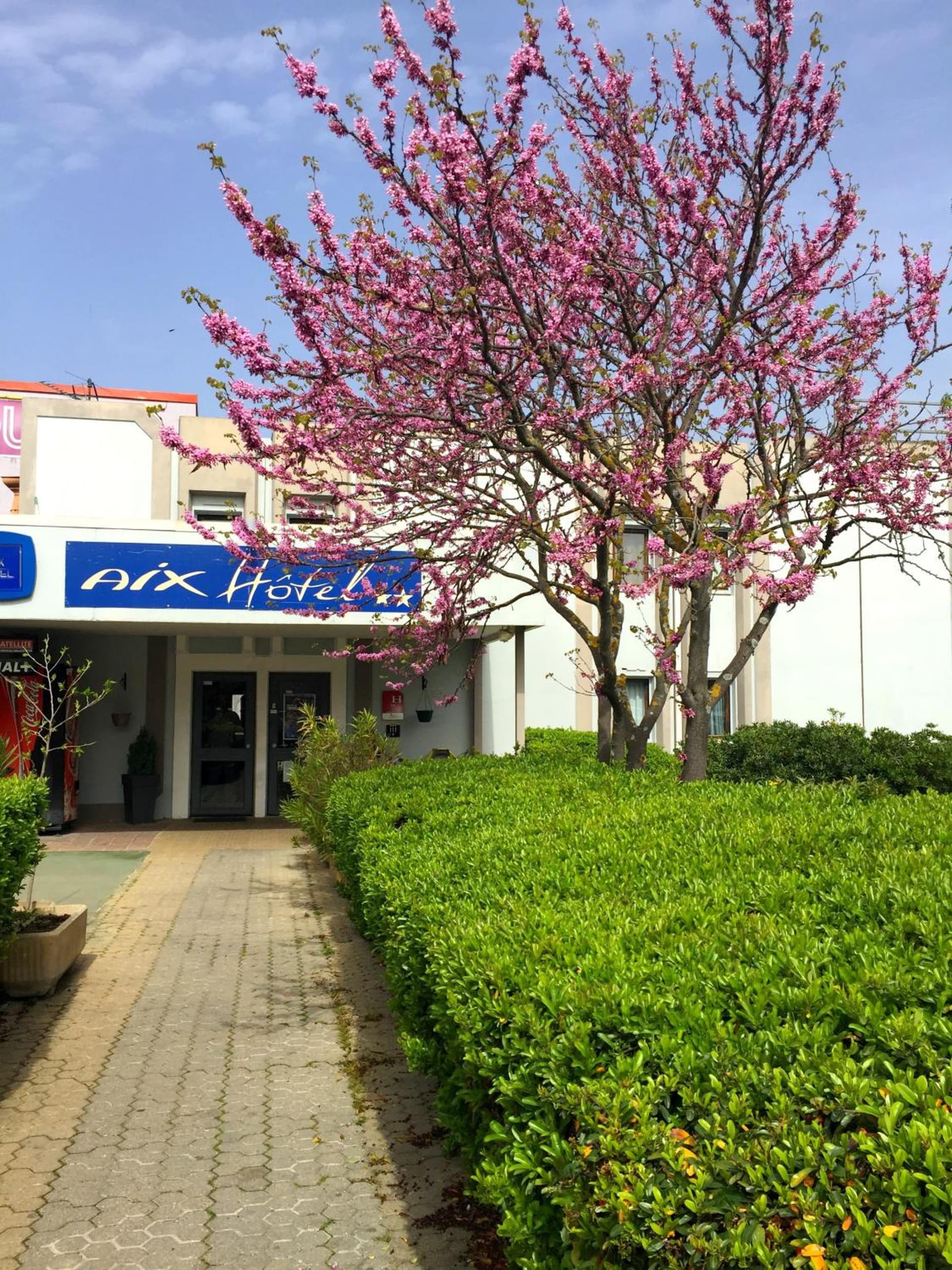 Aix Hotel