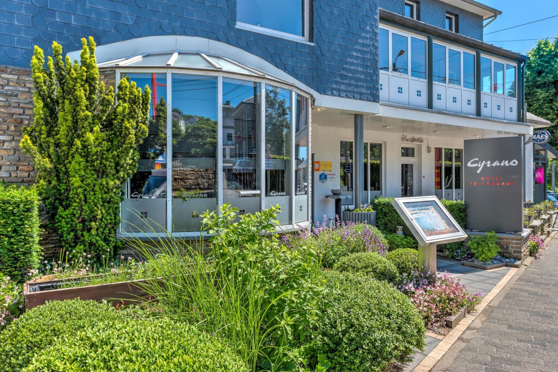 RAVeL Hotel Cyrano