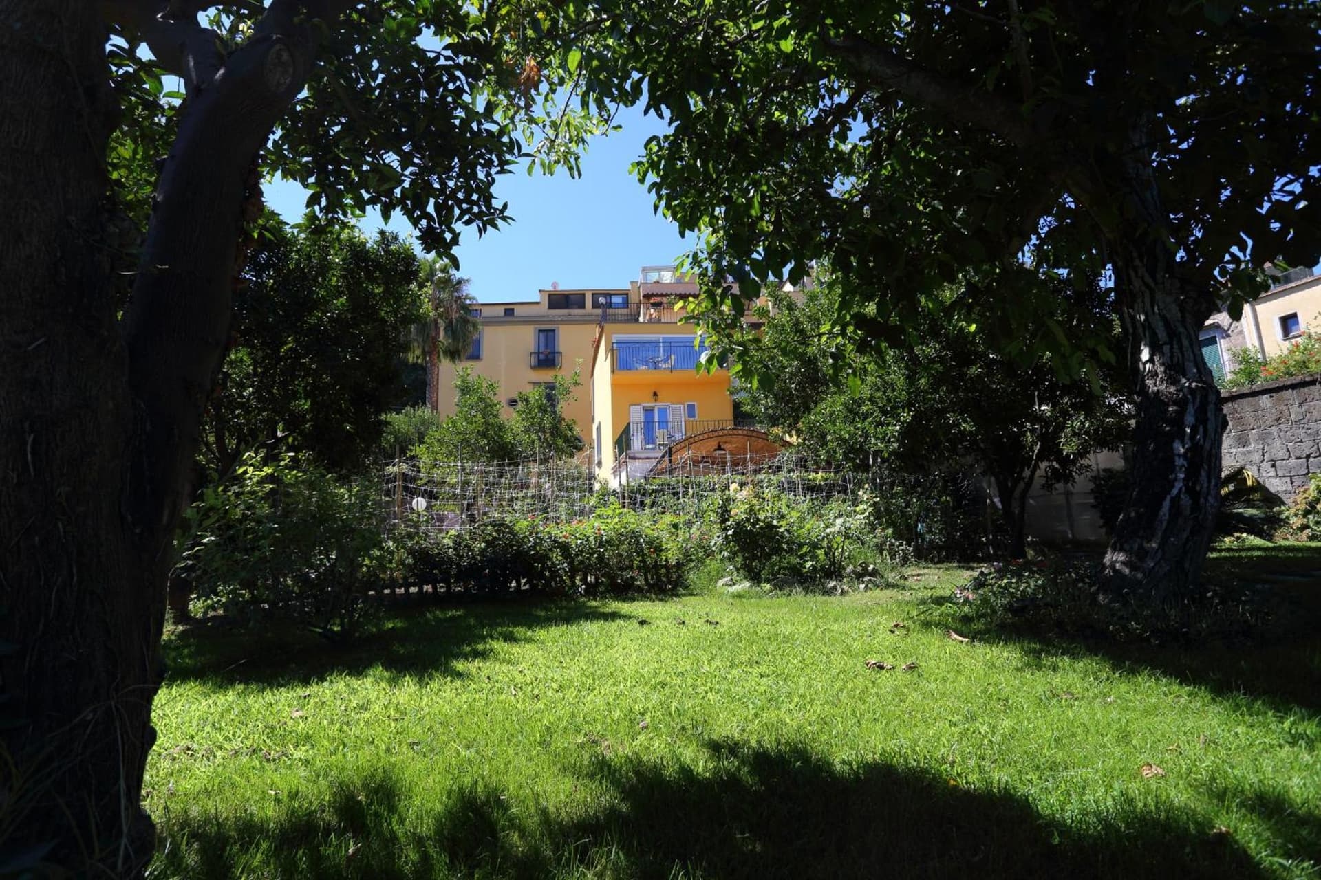 Ambrosio Relais