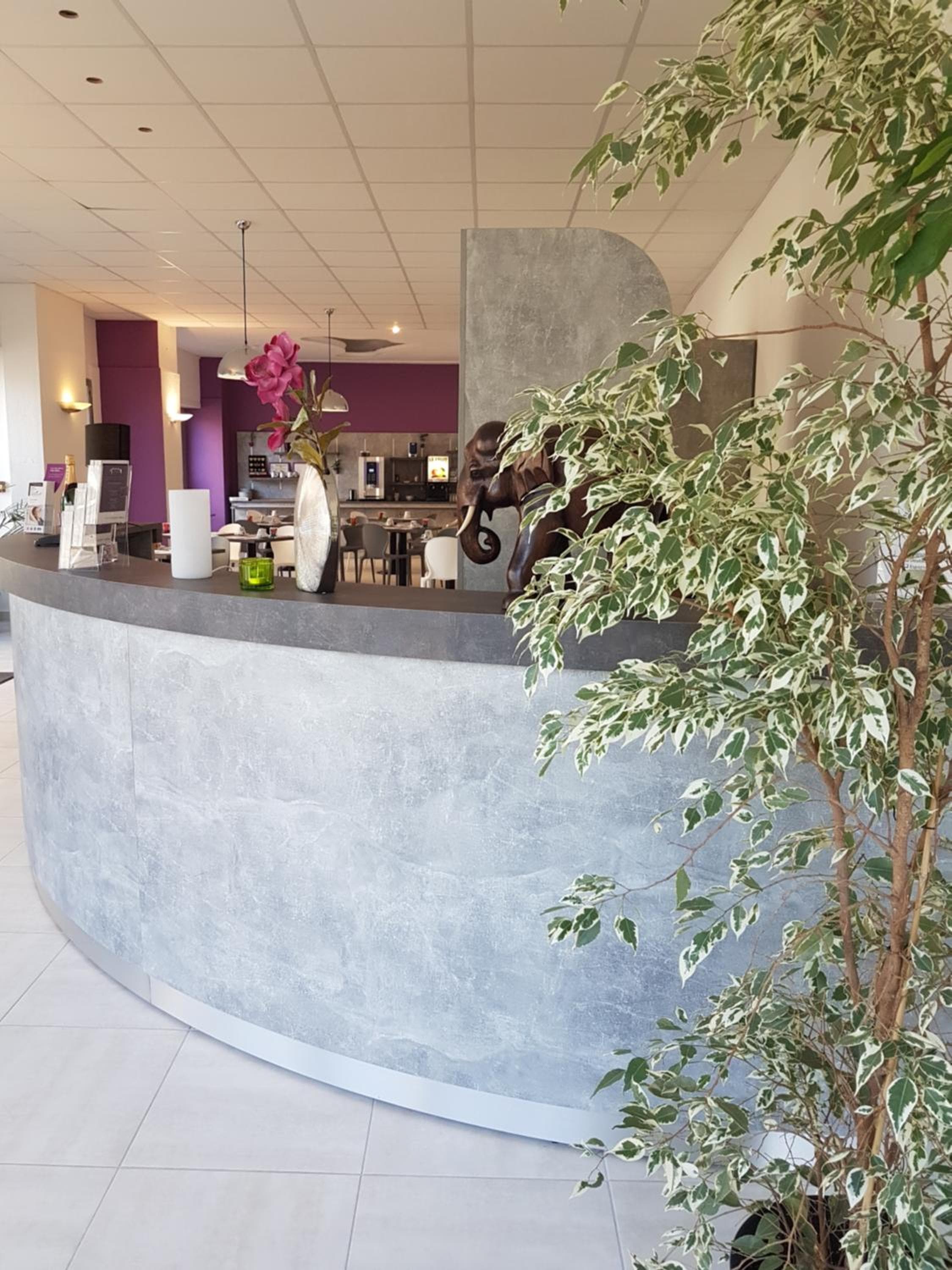 BRIT HOTEL CONFORT NEVERS Centre Gare