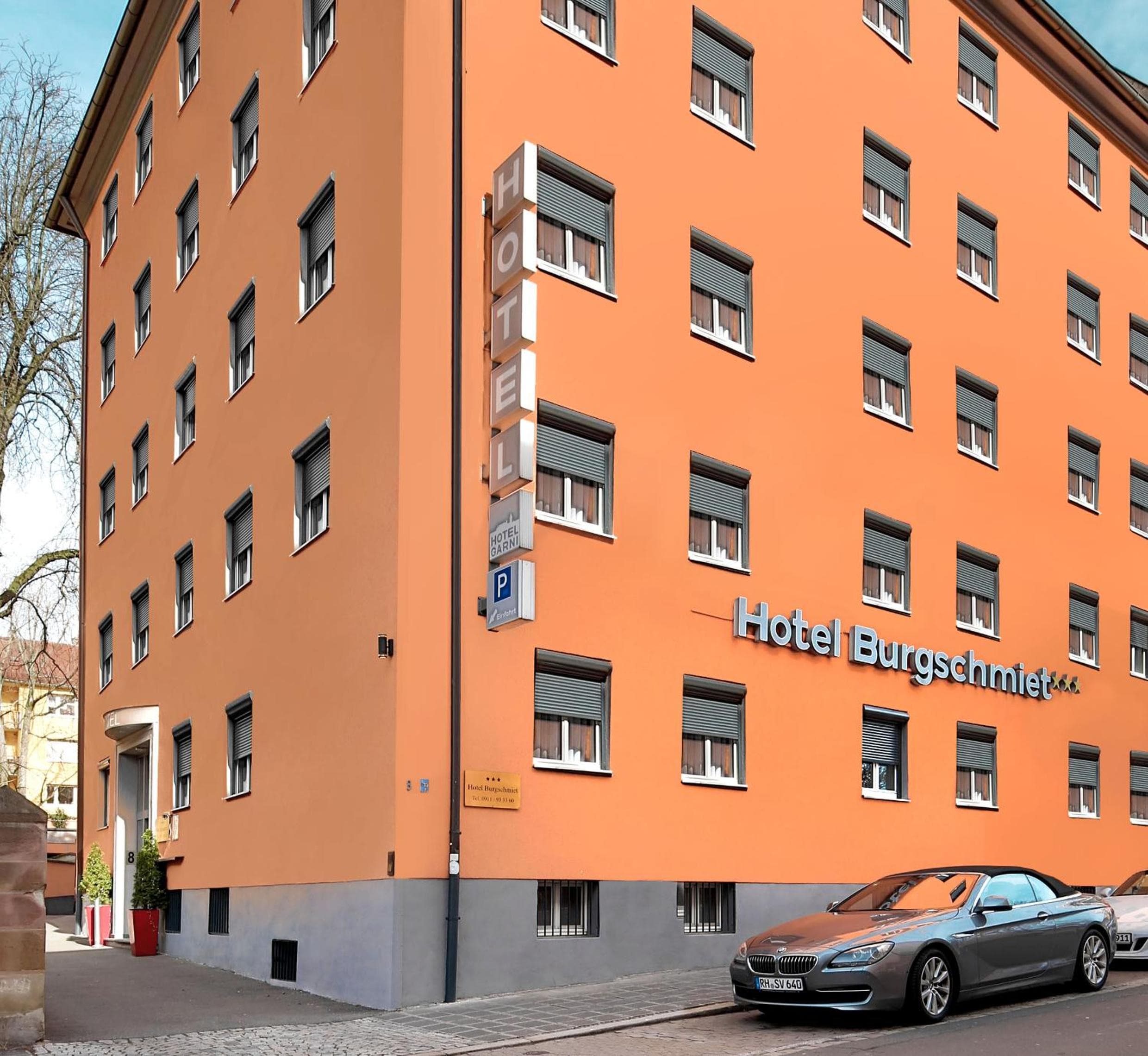 TIPTOP Hotel Burgschmiet Garni