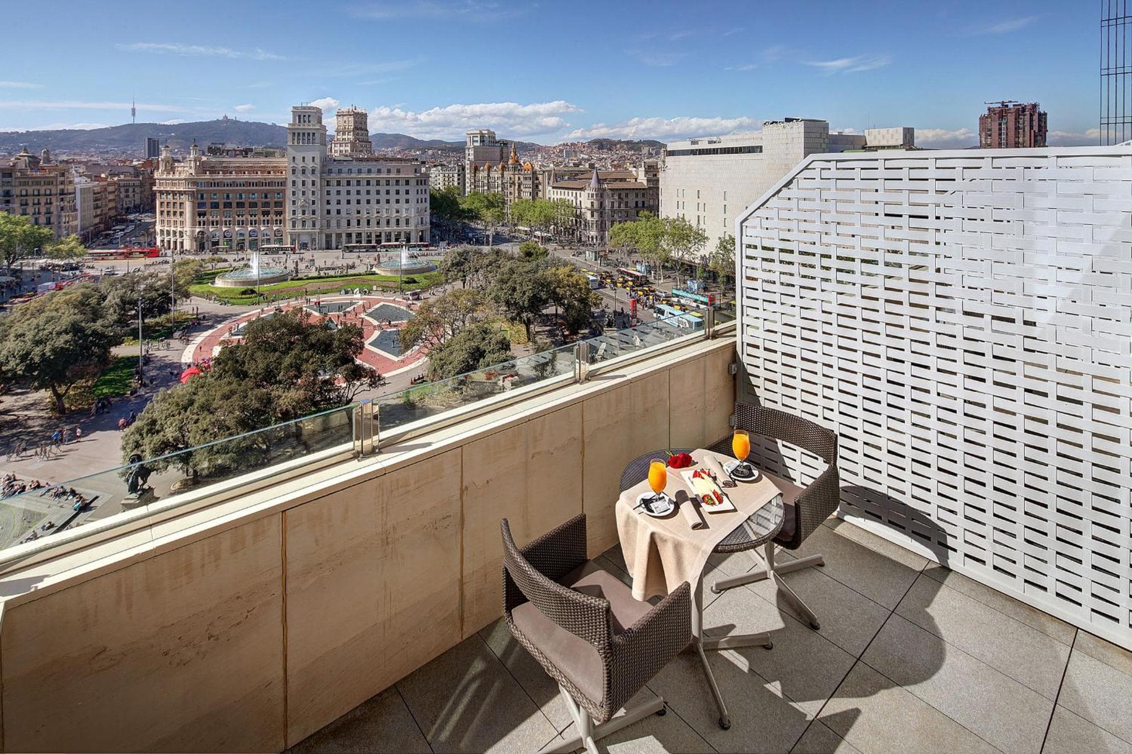 Olivia Plaza Hotel 5