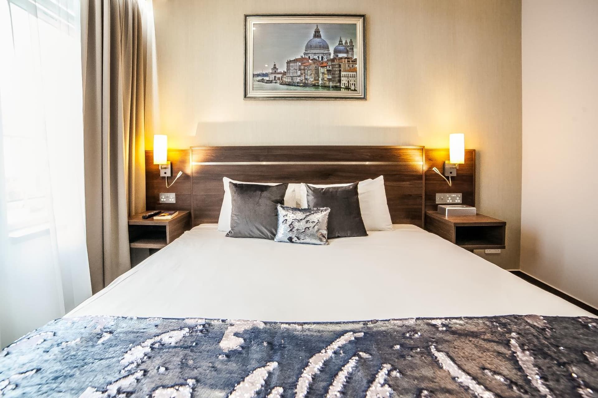 Hampton Suites Serviced Apartments 4