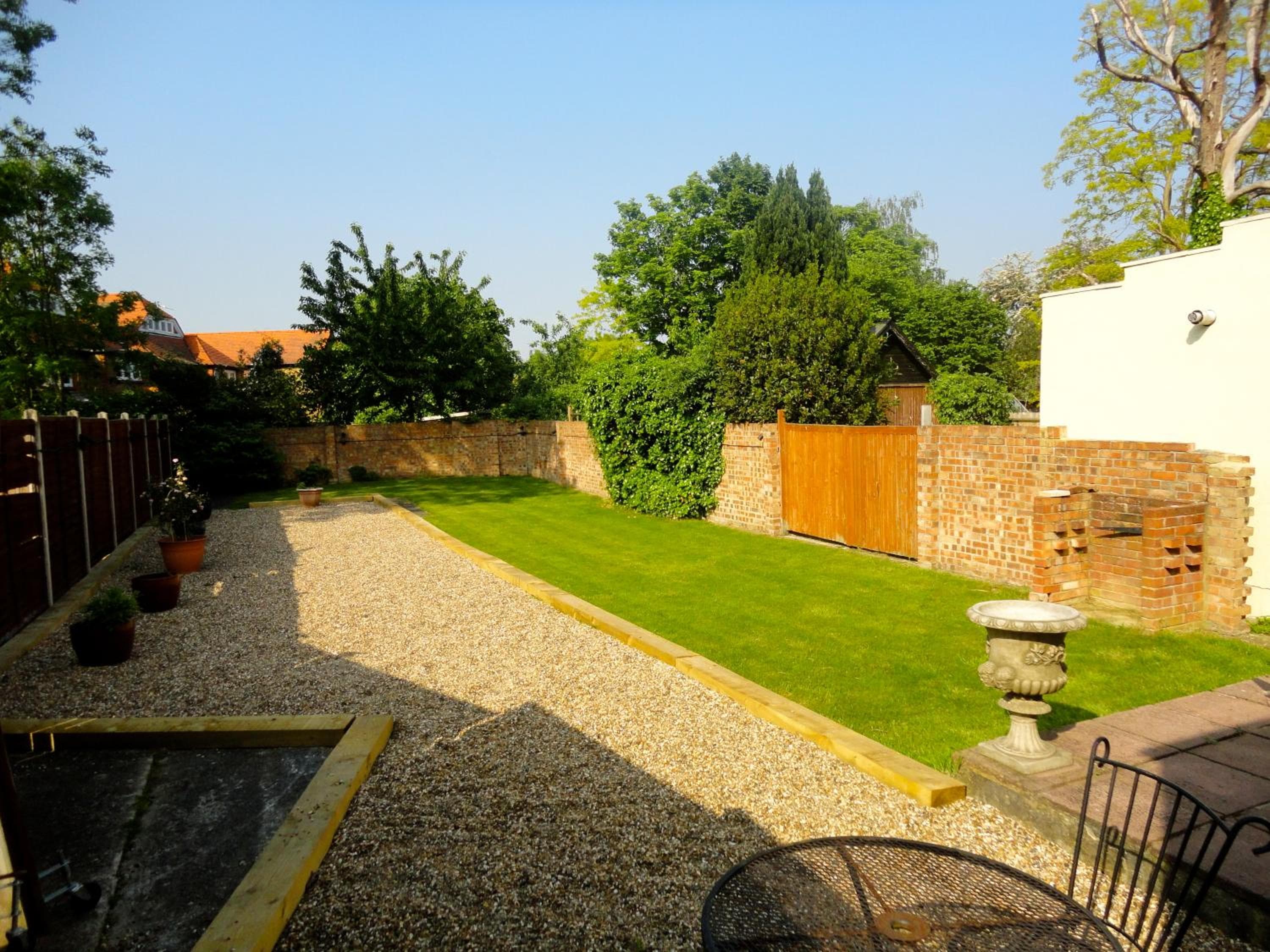 Warwick Lodge 2