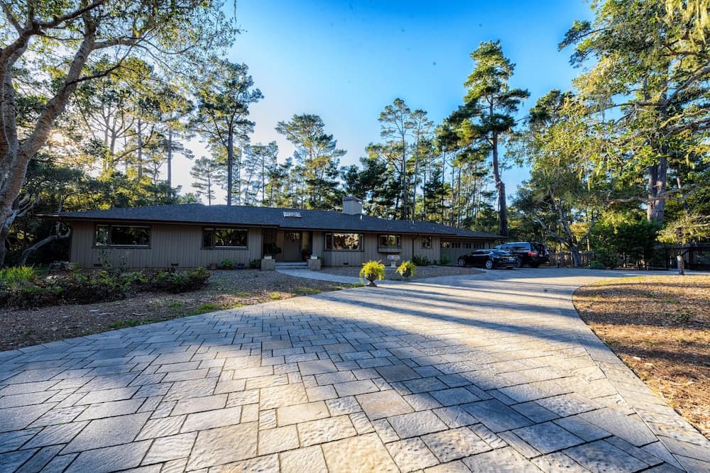 Lx47: Pebble Garden Retreat Home With Modern Kitchen